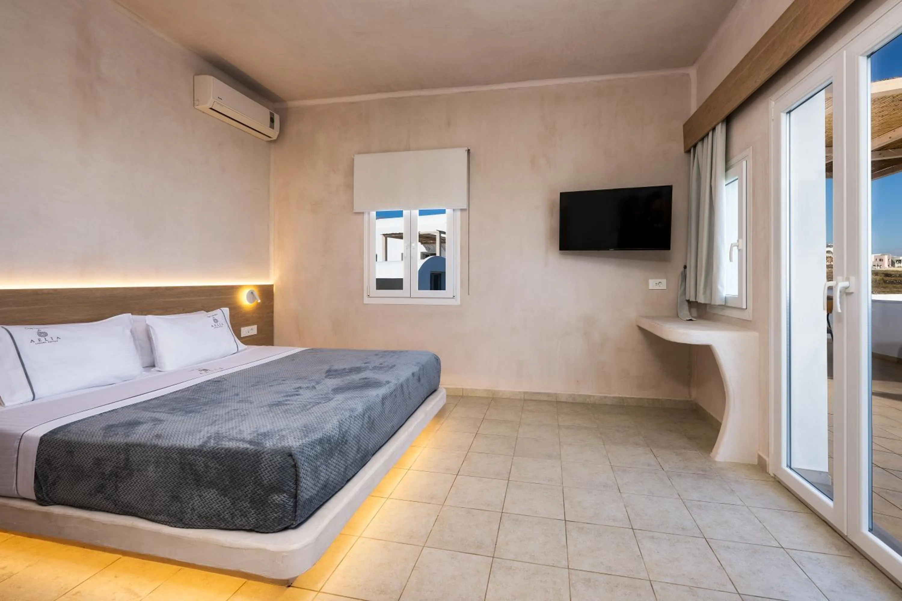 Bedroom, Bed in Aelia Luxury Suites