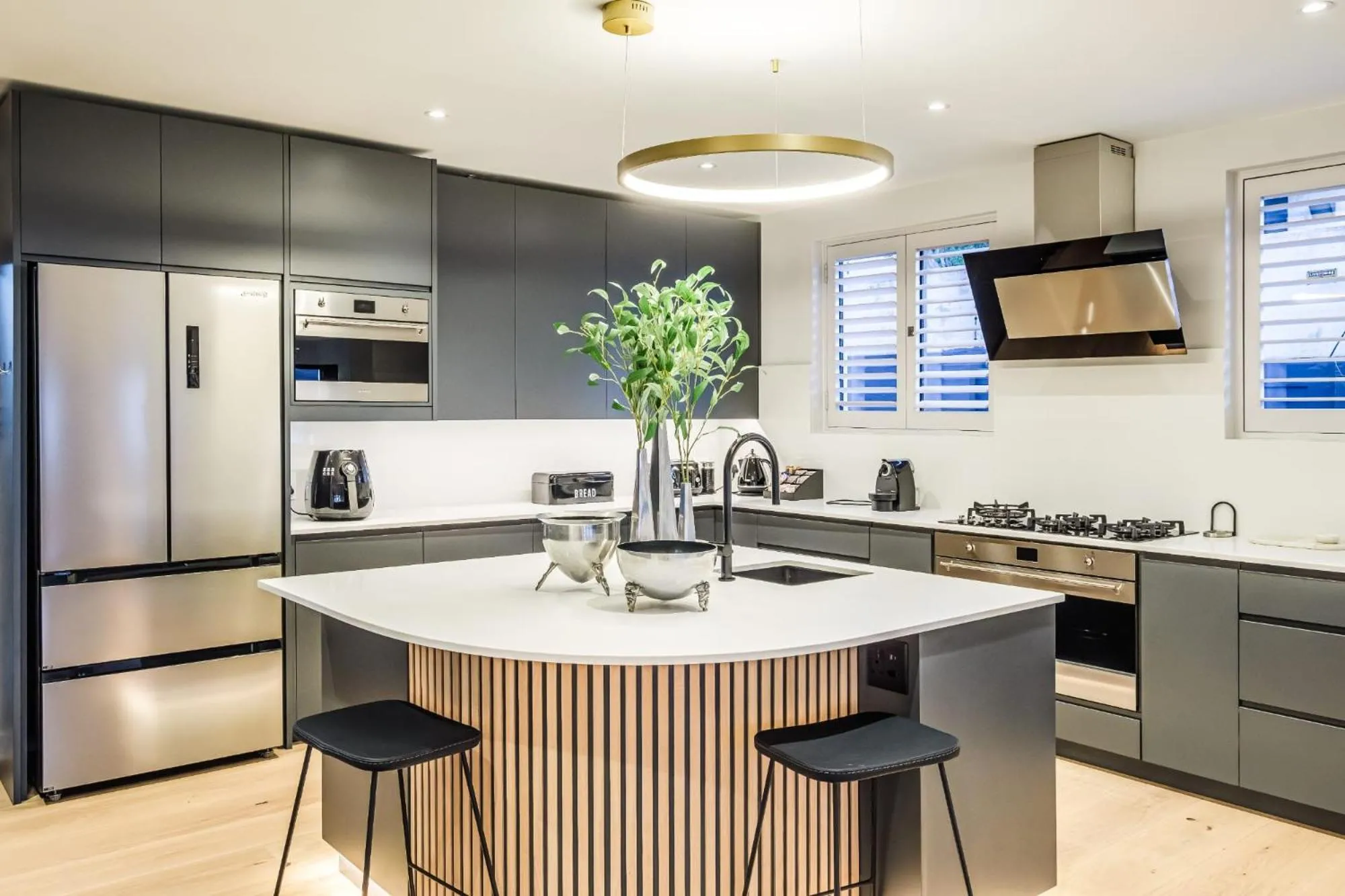 Kitchen or kitchenette in Wescamp Villa
