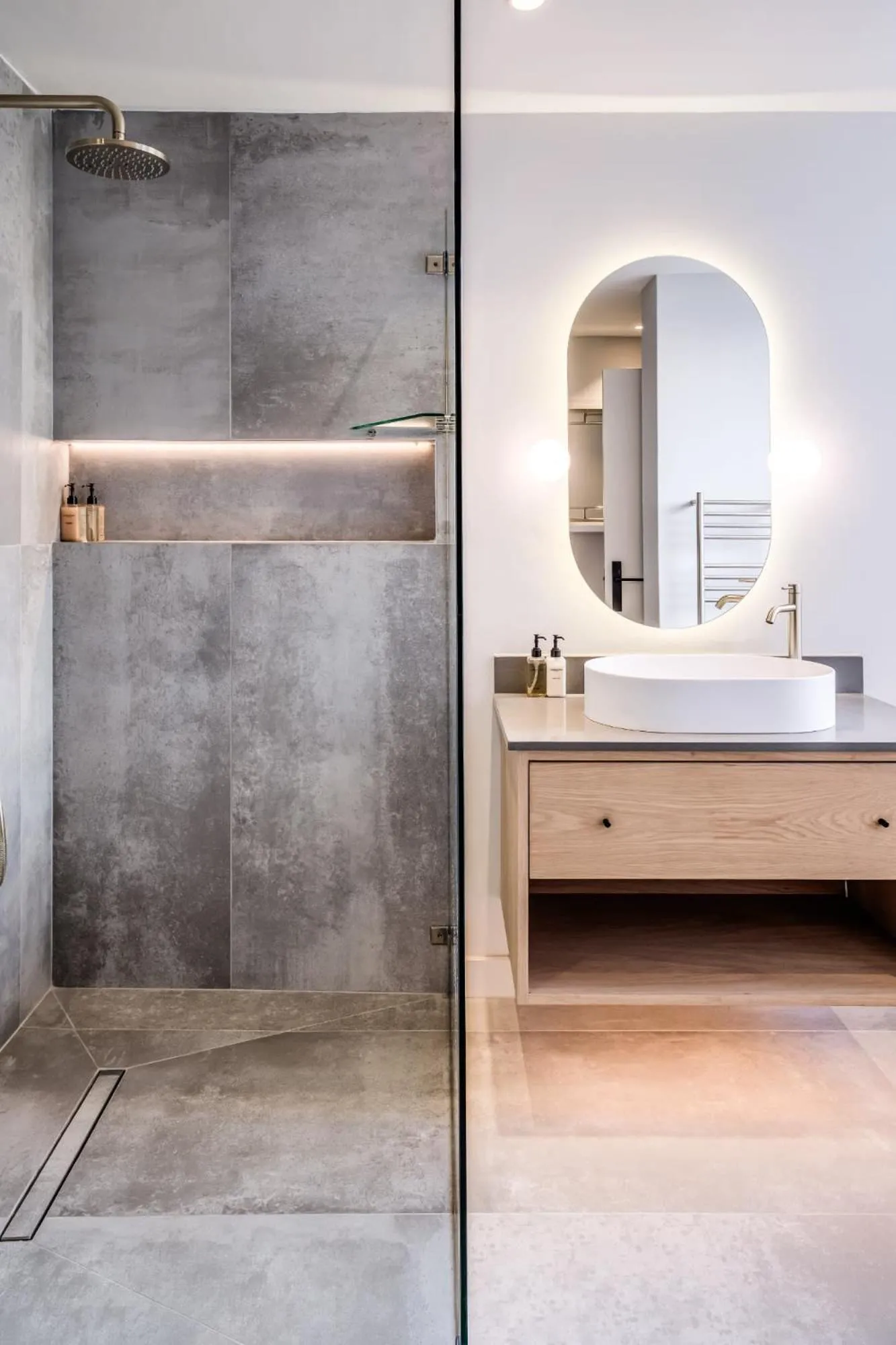 Shower in Wescamp Villa