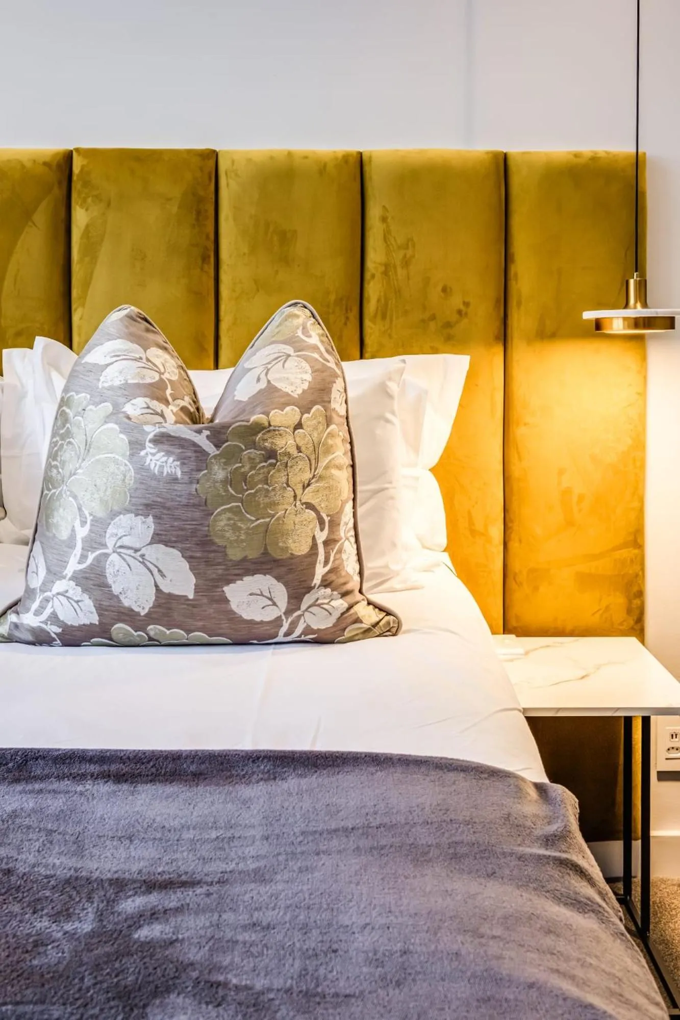 Bed in Wescamp Villa