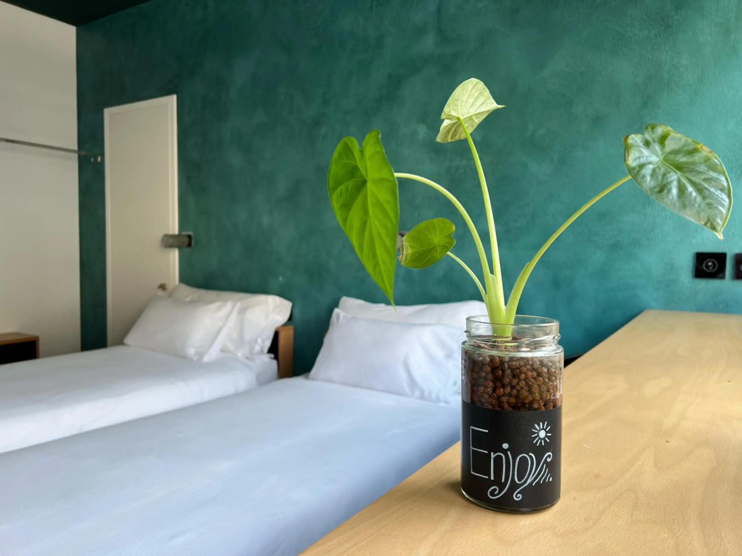 Connecting Room with Mountain View in Riva Rooms & Studios - Check-In 24hr Connecting Room with Mountain View in Riva Rooms & Studios - Check-In 24hr