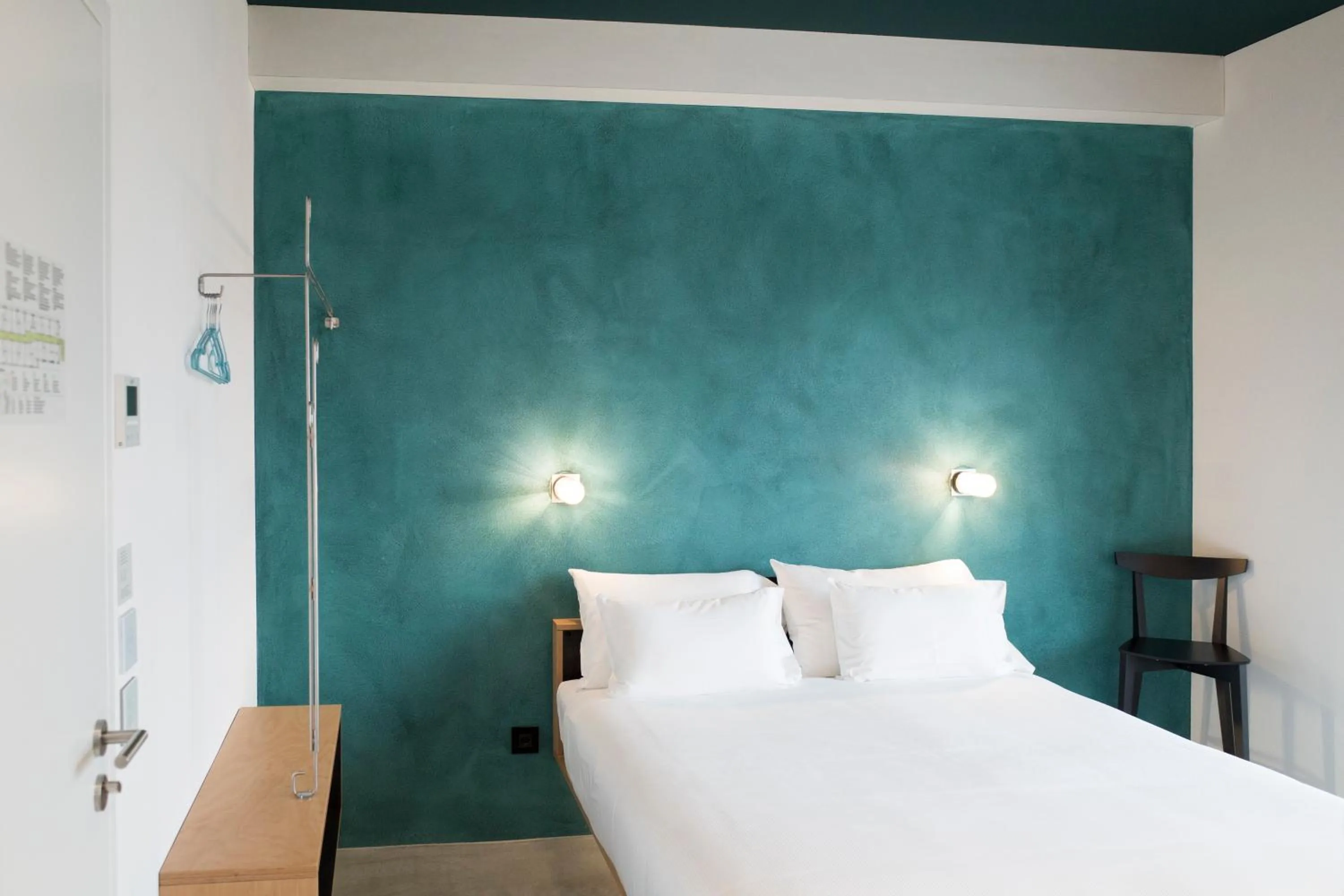 Bedroom, Bed in Riva Rooms & Studios - Check-In 24hr