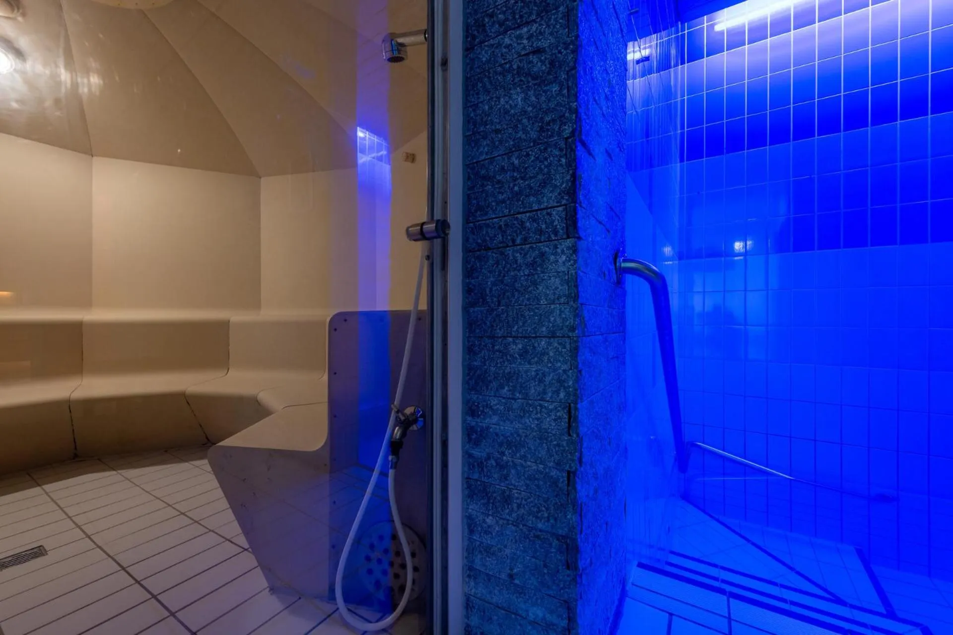 Steam room in Hotel Victoria Lauberhorn Wengen, a Faern Collection Hotel