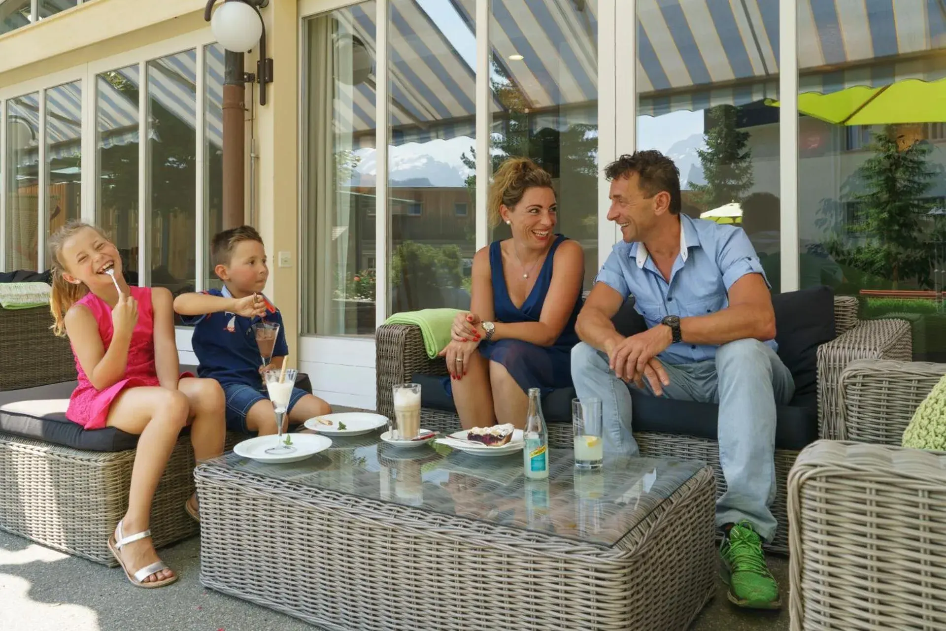 Restaurant/places to eat in Hotel Victoria Lauberhorn Wengen, a Faern Collection Hotel Restaurant/places to eat in Hotel Victoria Lauberhorn Wengen, a Faern Collection Hotel