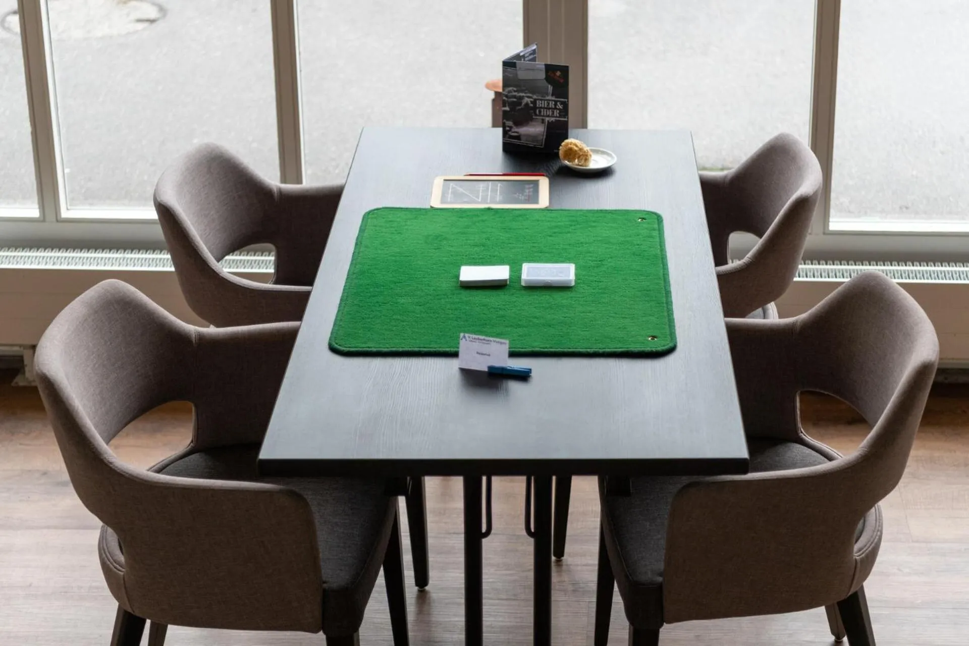 Restaurant/places to eat in Hotel Victoria Lauberhorn Wengen, a Faern Collection Hotel