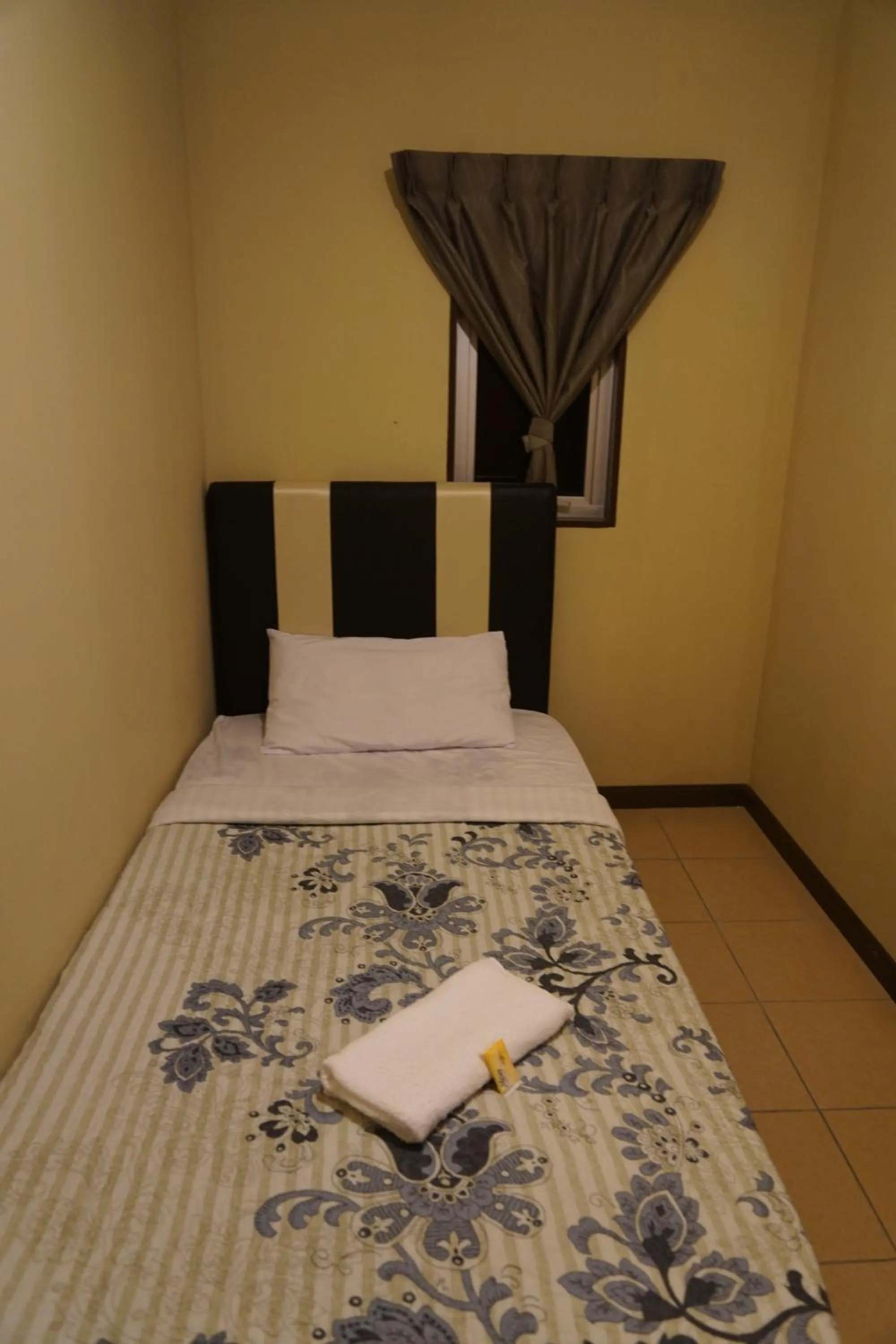 Bed in Sunrise Kundasang Resort