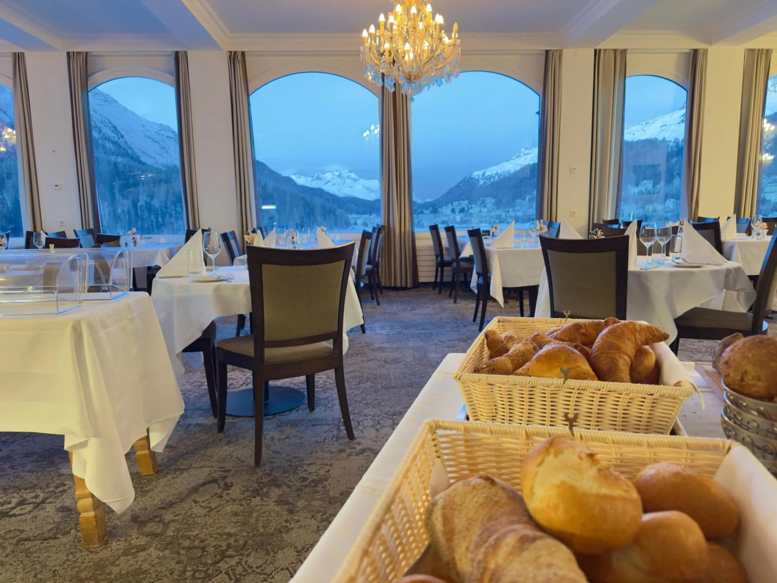 Breakfast in Hotel Waldhaus am See