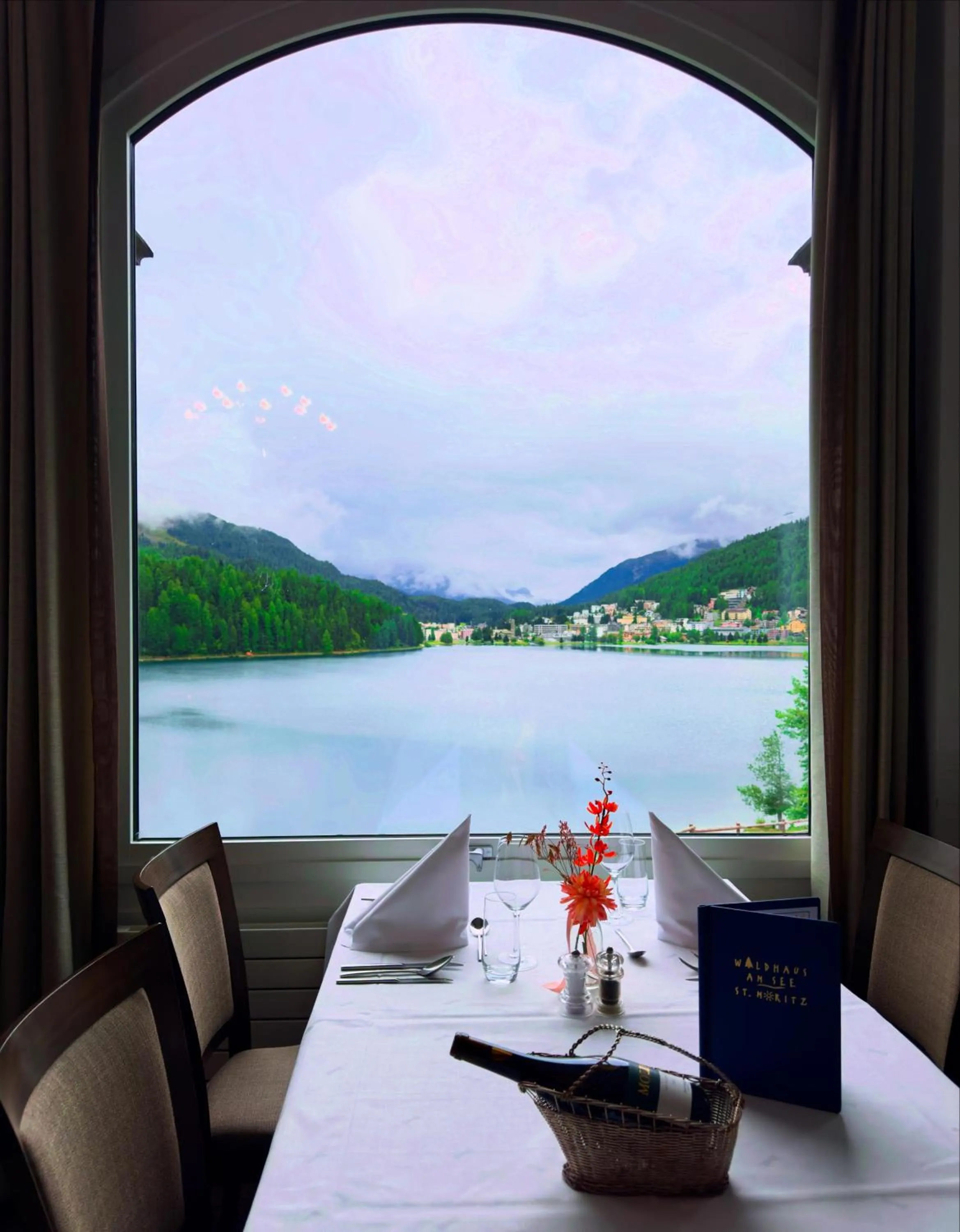 Natural landscape in Hotel Waldhaus am See