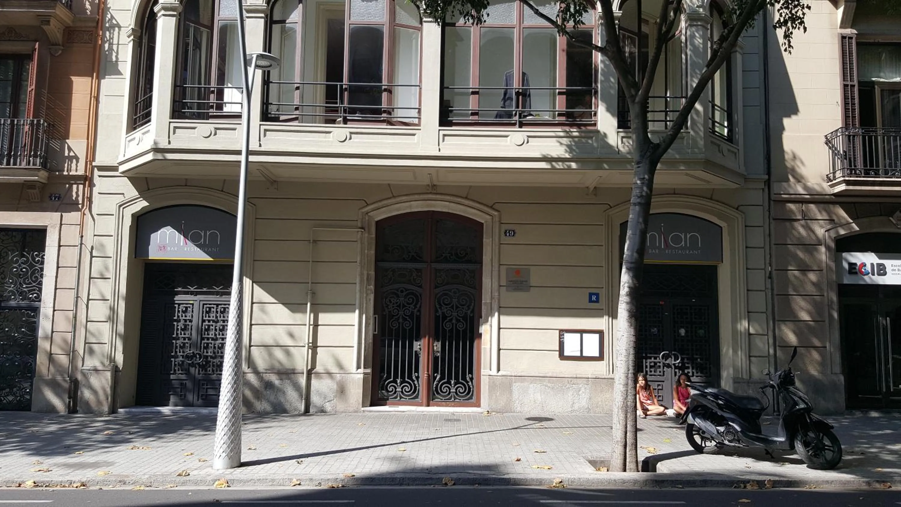 Facade/entrance in Fabrizzios Terrace Hostel