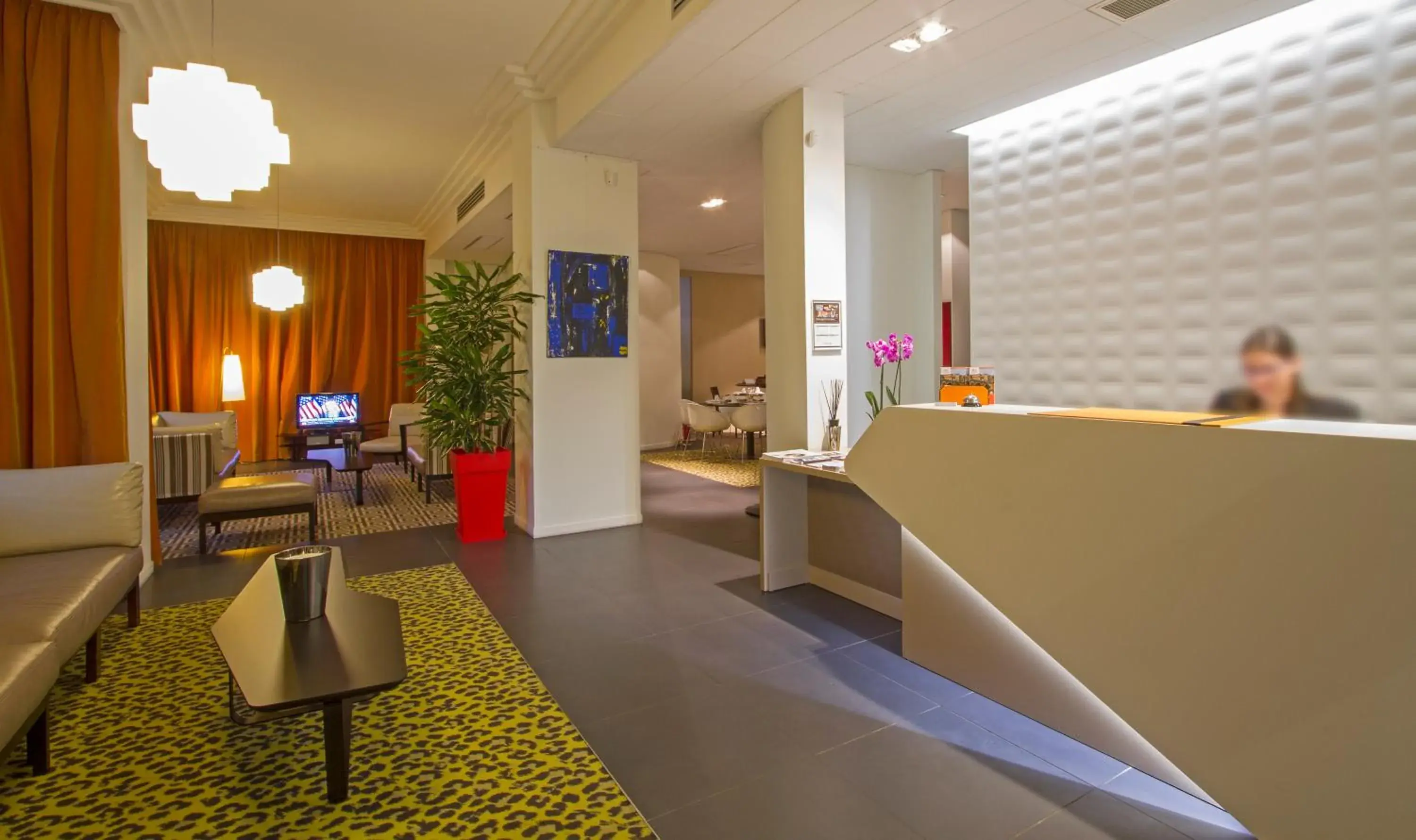 Lobby or reception in Privilège Appart Hôtel Saint Exupéry Lobby or reception in Privilège Appart Hôtel Saint Exupéry