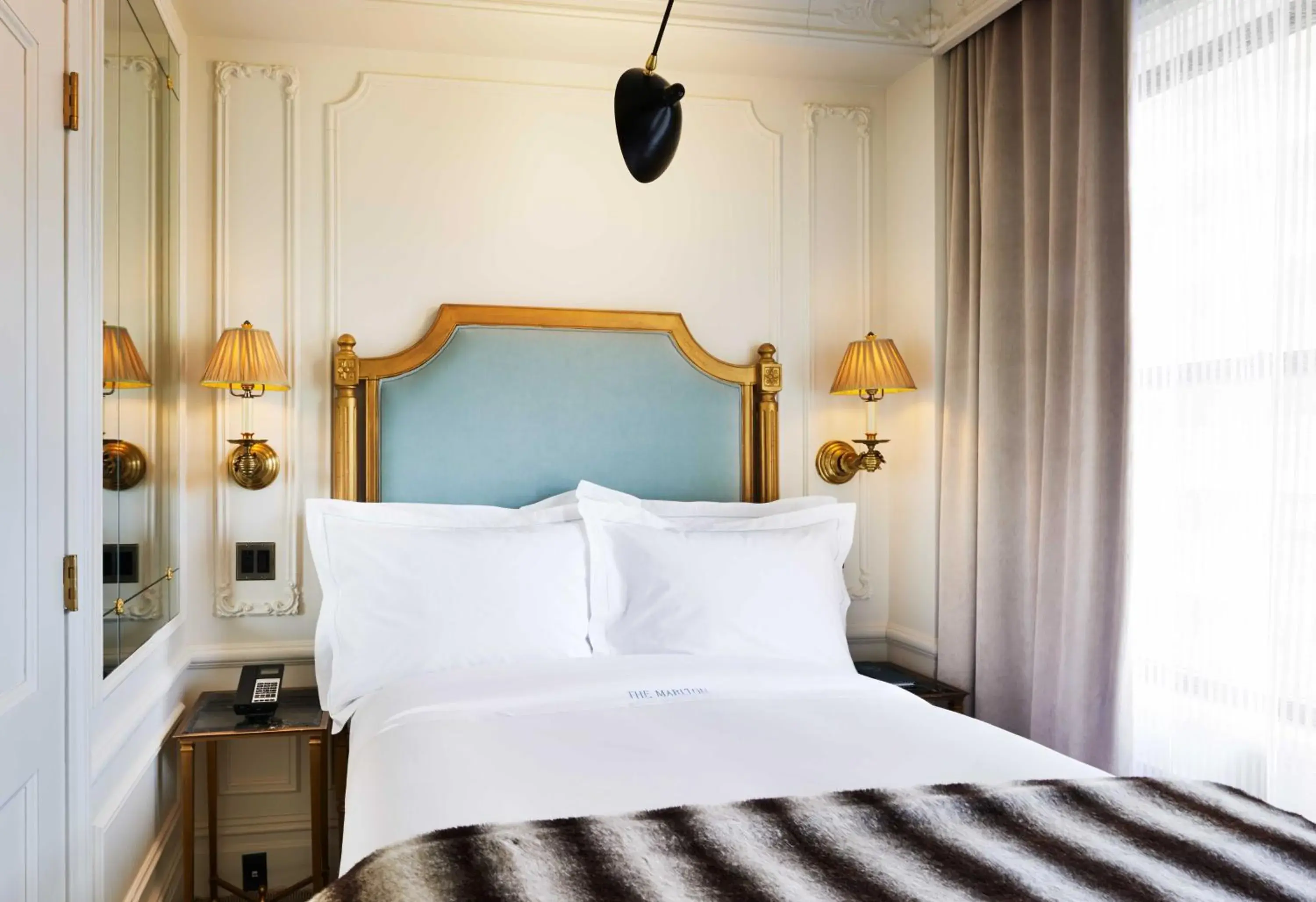 Bed in The Marlton Hotel Bed in The Marlton Hotel