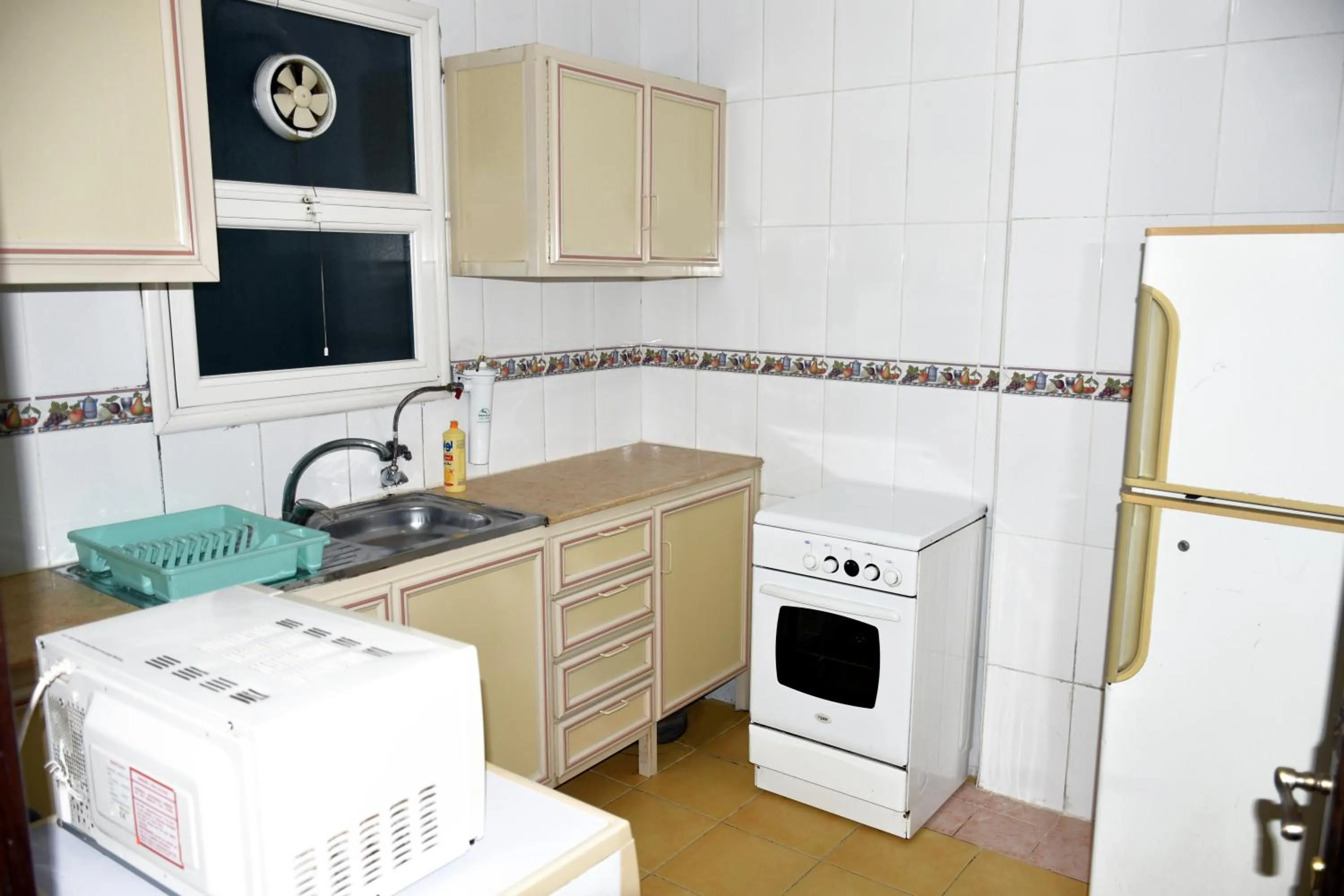kitchen in Arinza Tower Quality Apartments