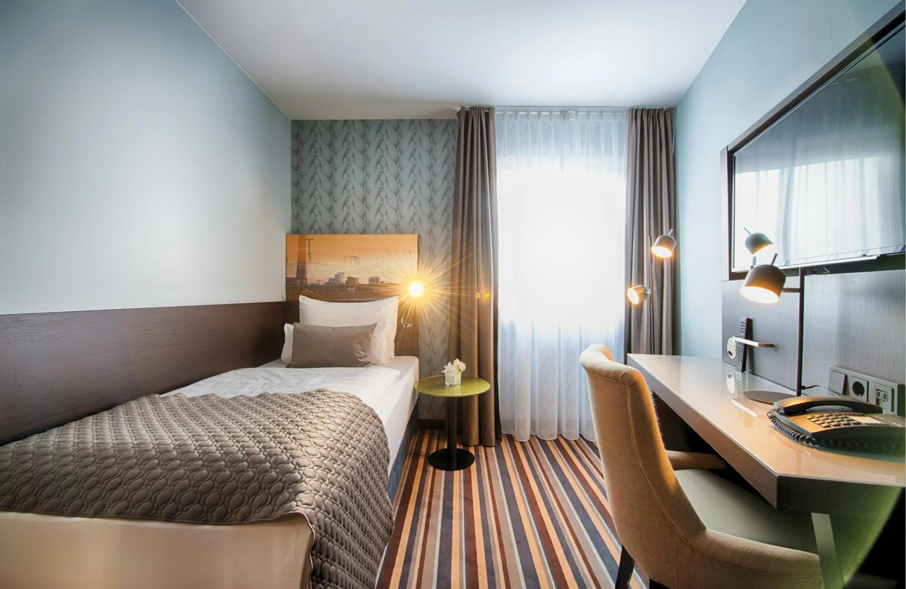 Photo of the whole room, Bed in Leonardo Boutique Hotel Düsseldorf