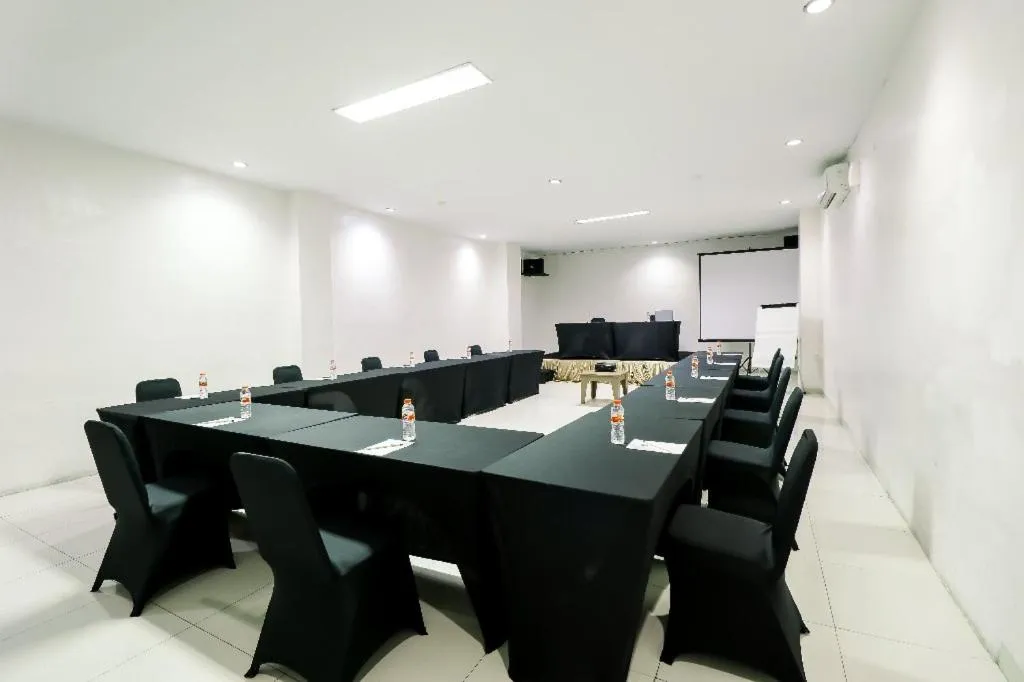 Meeting/conference room in Saka Hotel Medan