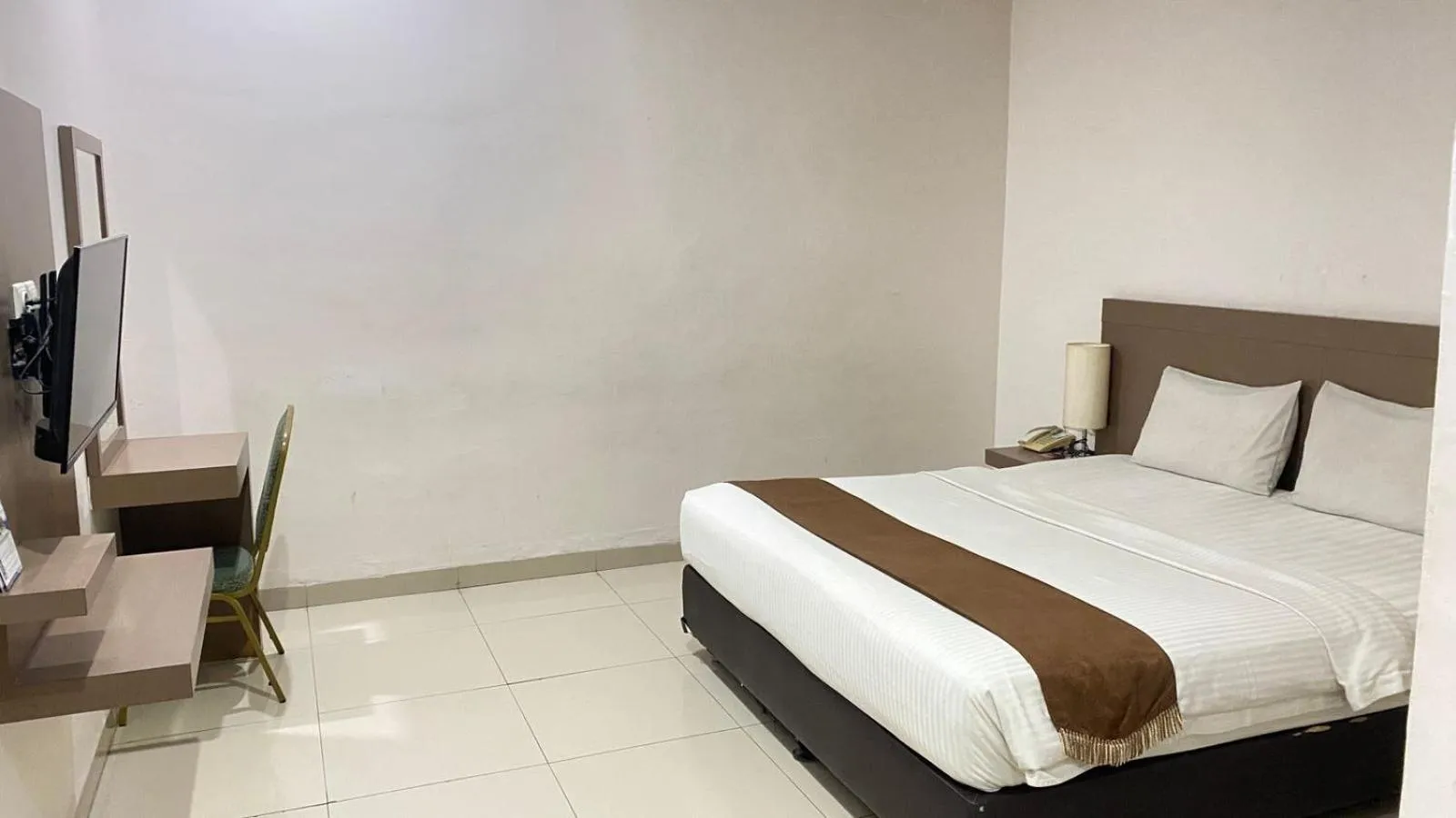 Bedroom, Bed in Saka Hotel Medan