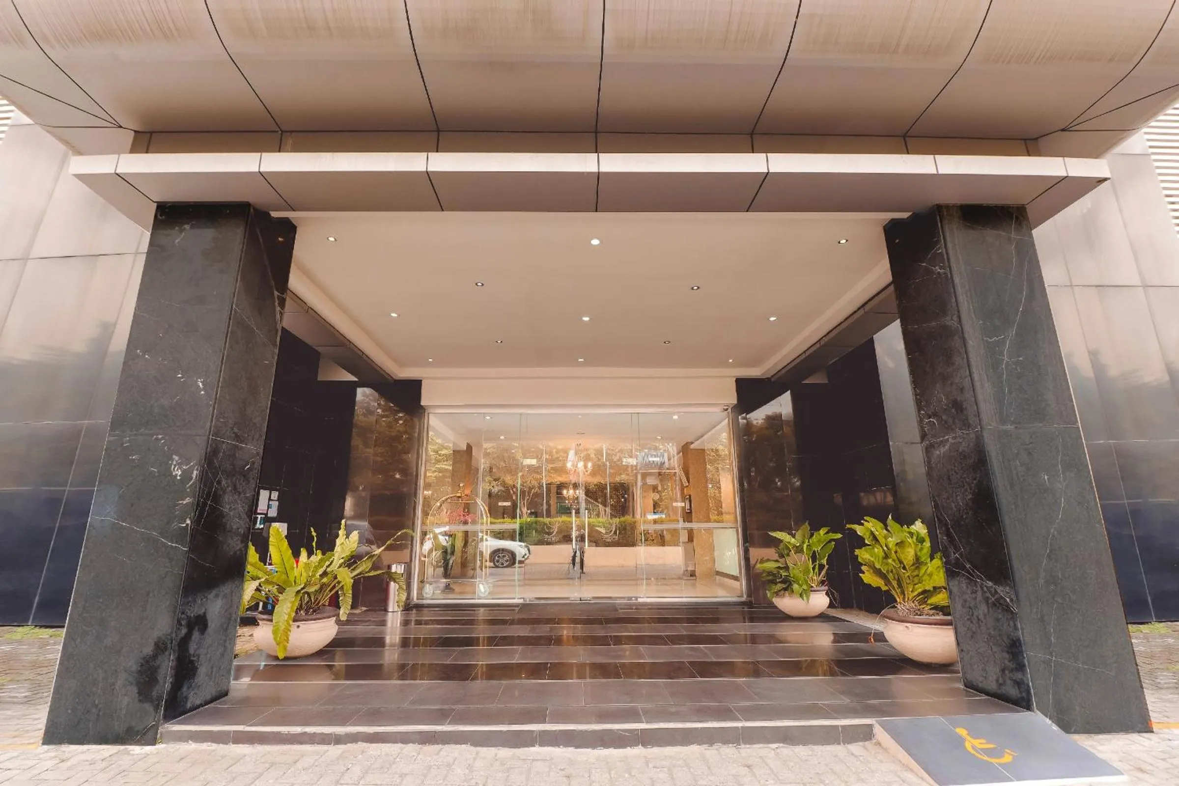 Facade/entrance in Saka Hotel Medan