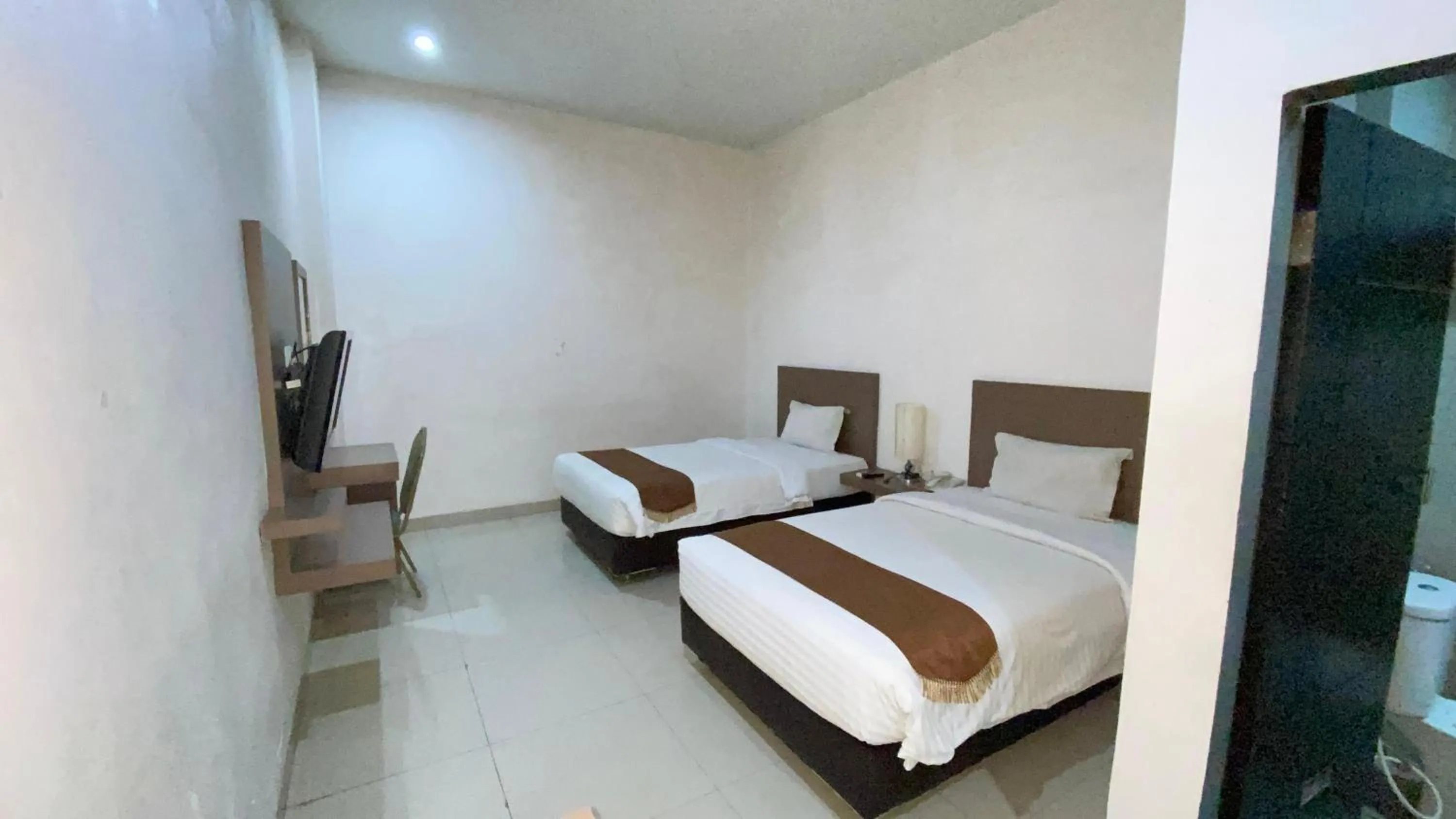 Bedroom, Bed in Saka Hotel Medan