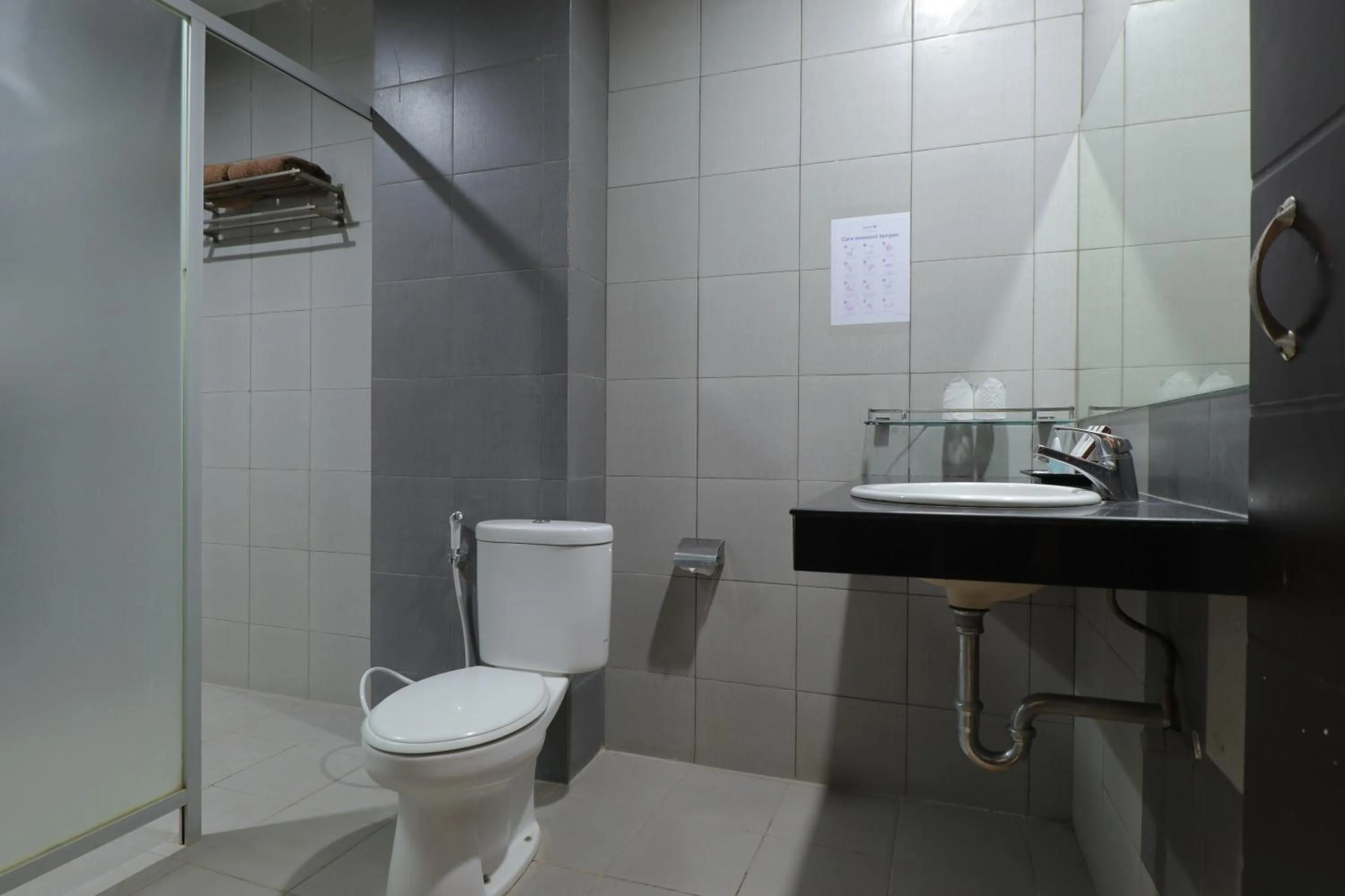 Bathroom in Saka Hotel Medan