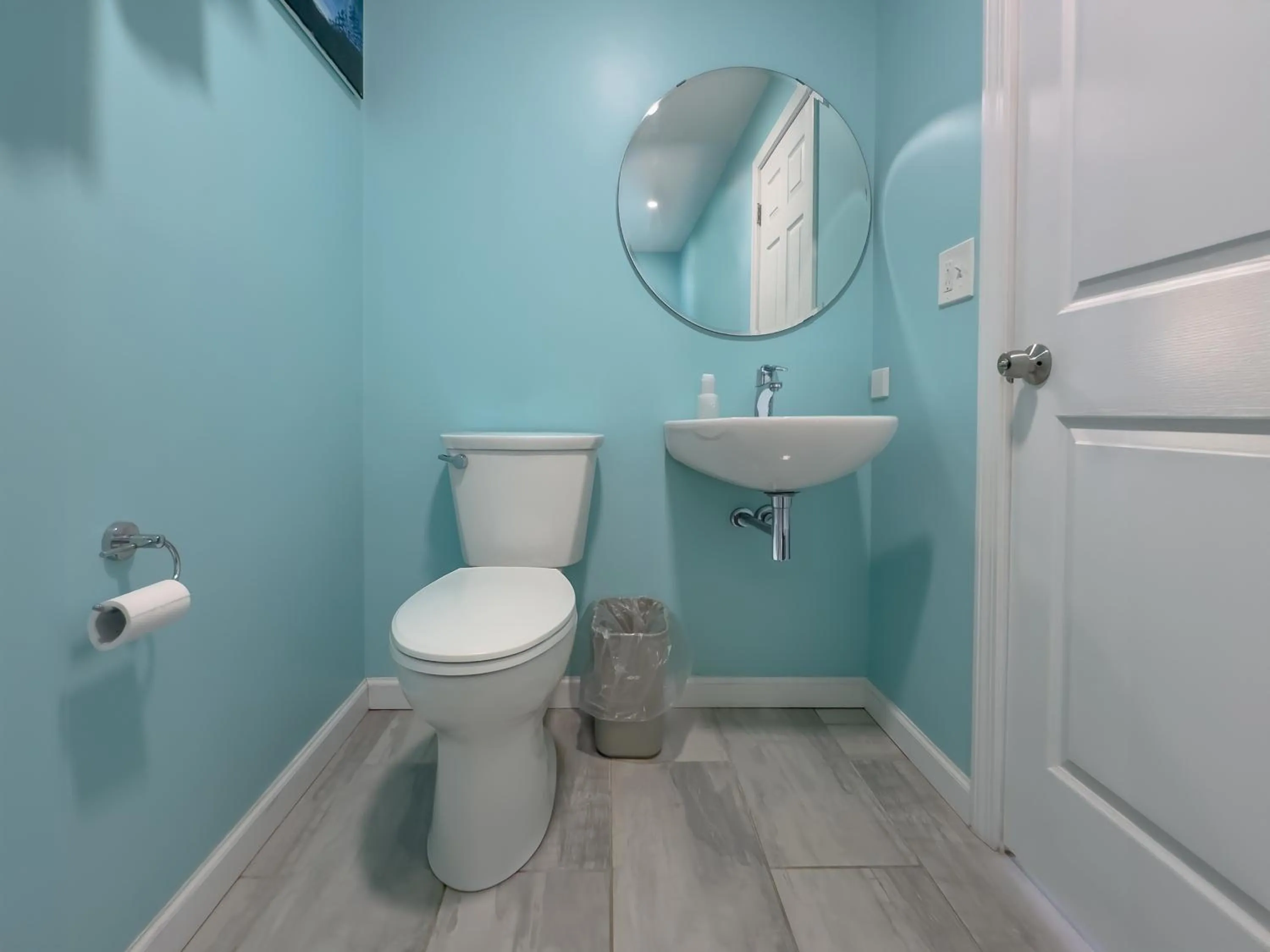 Bathroom in Granby Motel