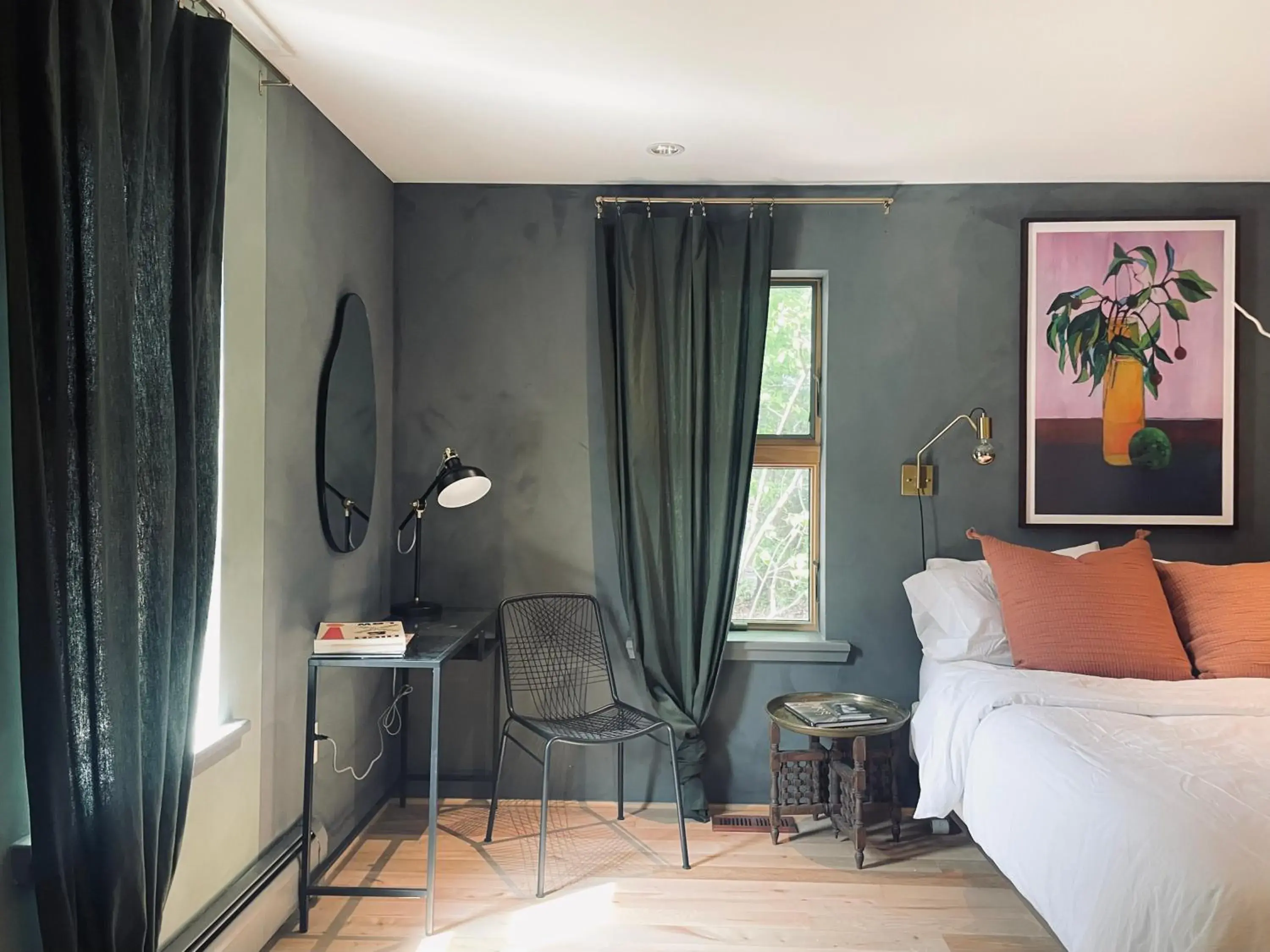 Deluxe Queen Room with Sauna - single occupancy in The Trail in Adams - Berkshires' Art Hotel Deluxe Queen Room with Sauna - single occupancy in The Trail in Adams - Berkshires' Art Hotel