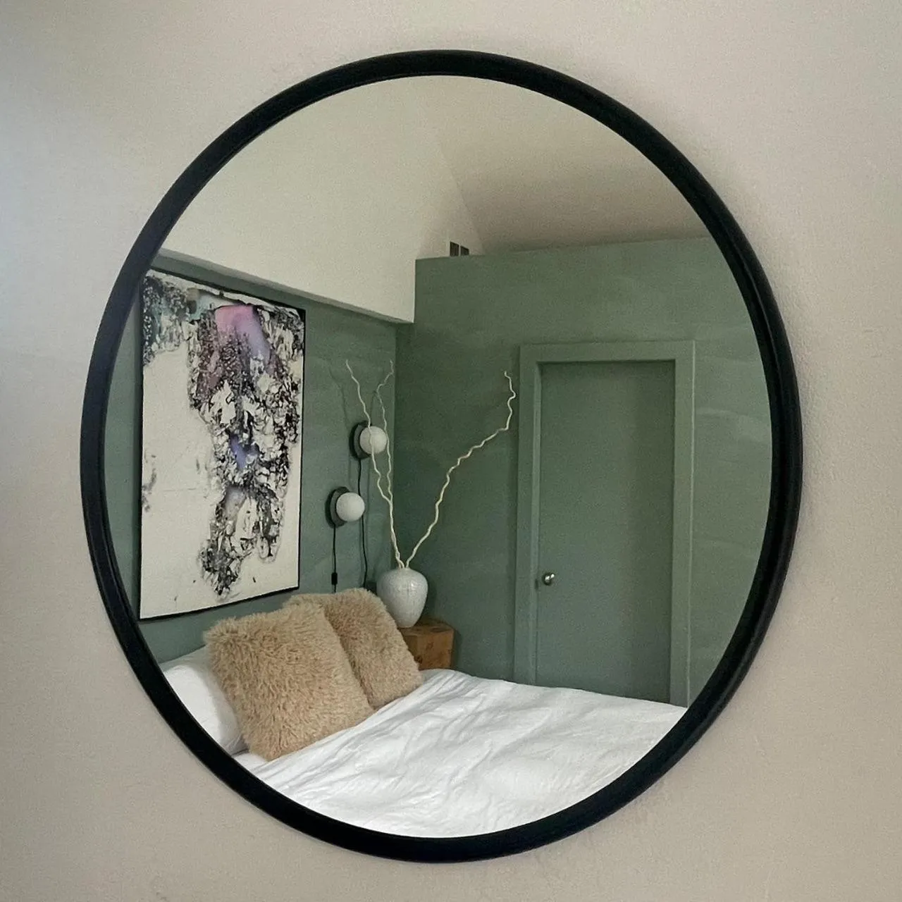 Bed in The Trail in Adams - Berkshires' Art Hotel