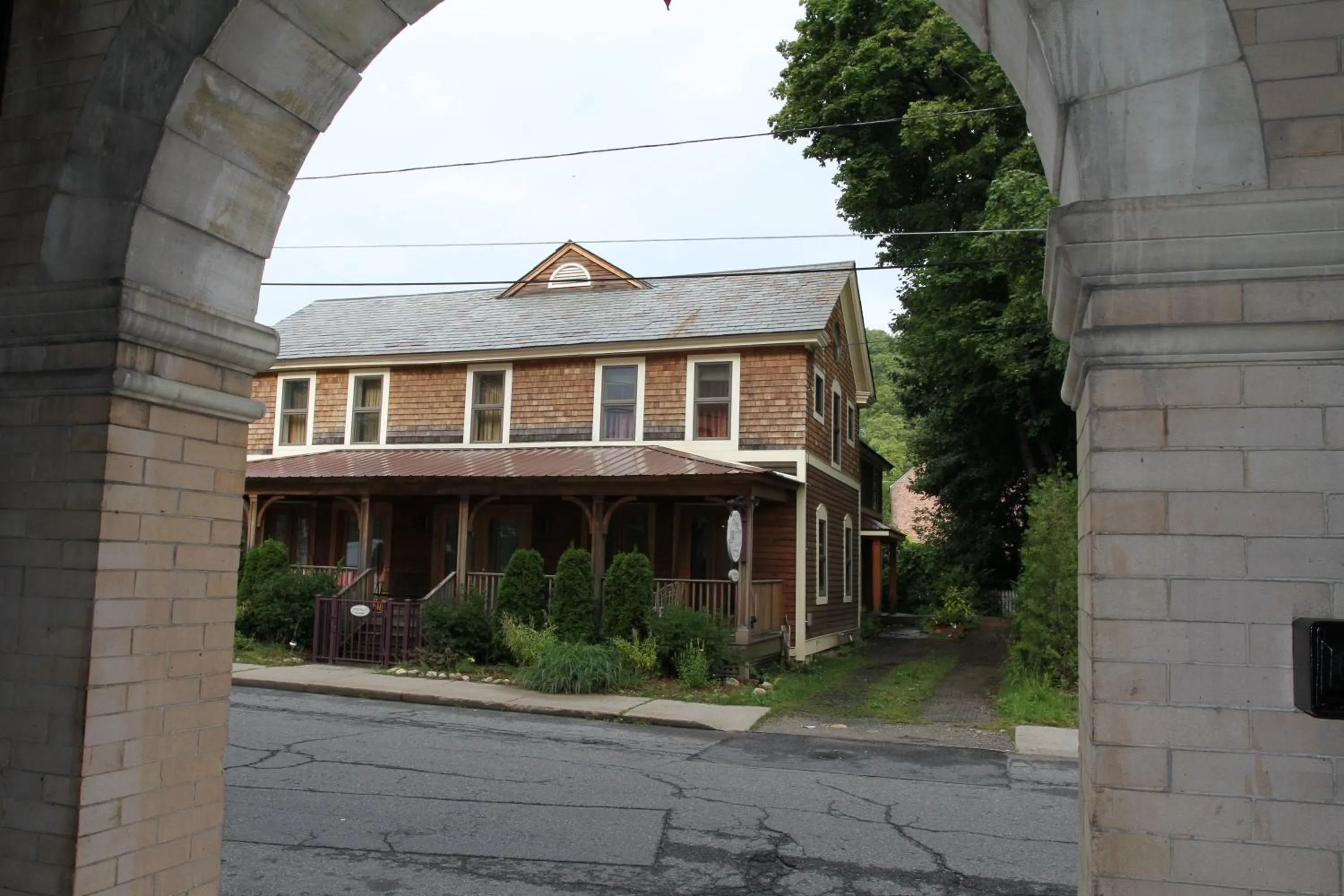 Facade/entrance in The Trail in Adams - Berkshires' Art Hotel