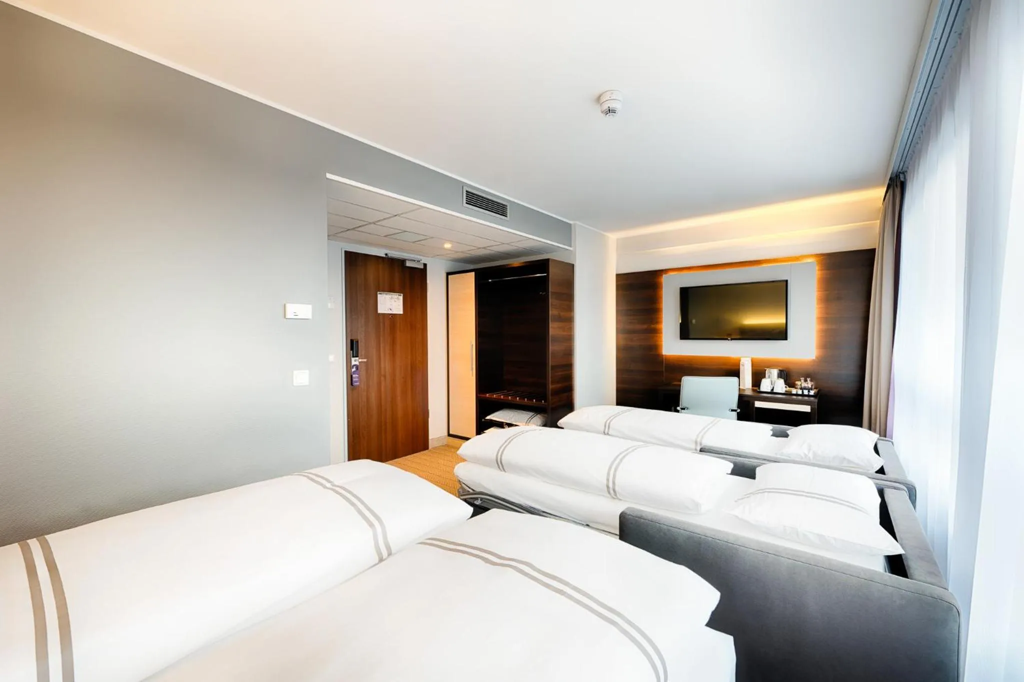 TV and multimedia, Bed in Premier Inn Berlin City Süd