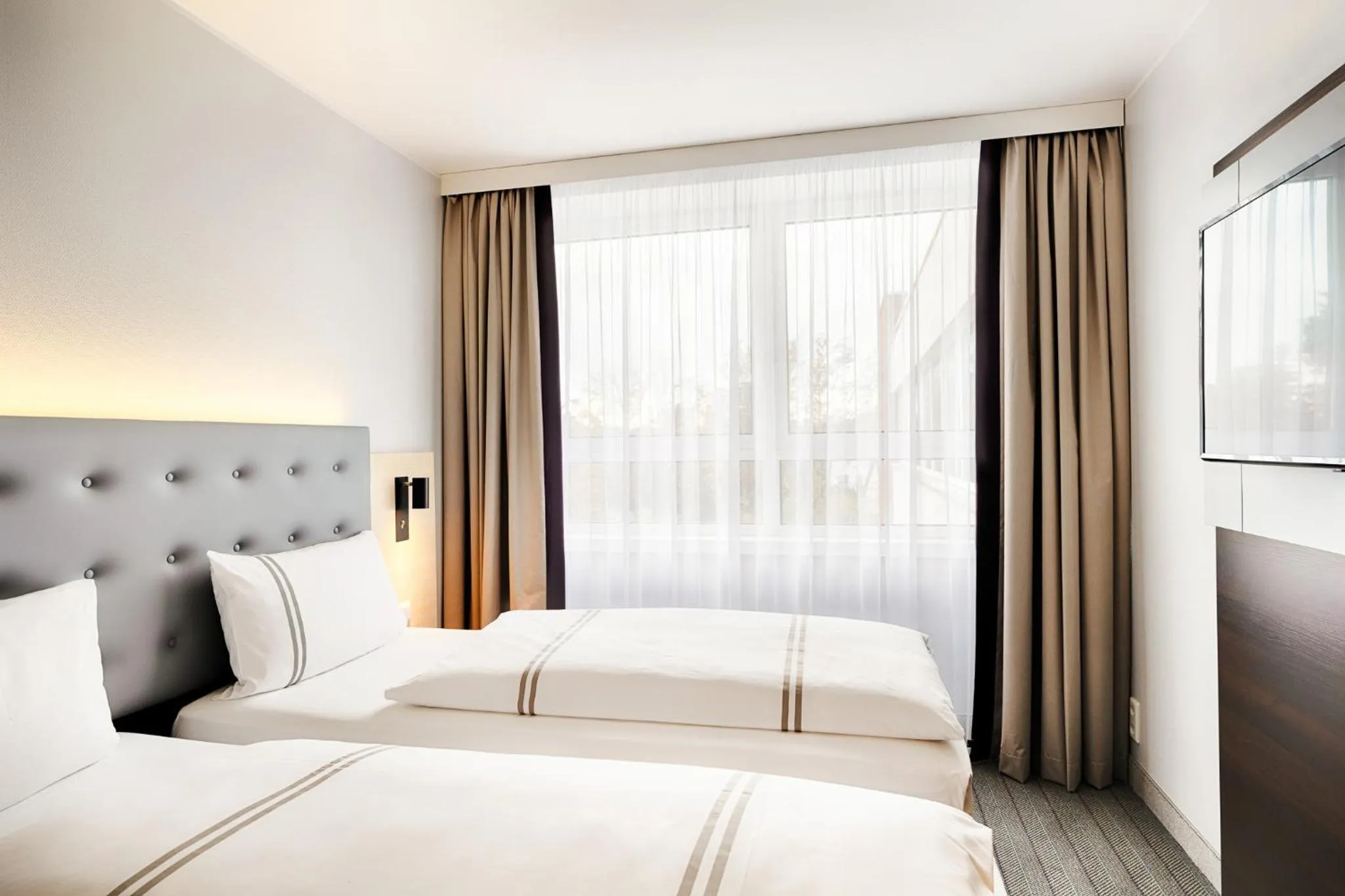 TV and multimedia, Bed in Premier Inn Berlin City Süd