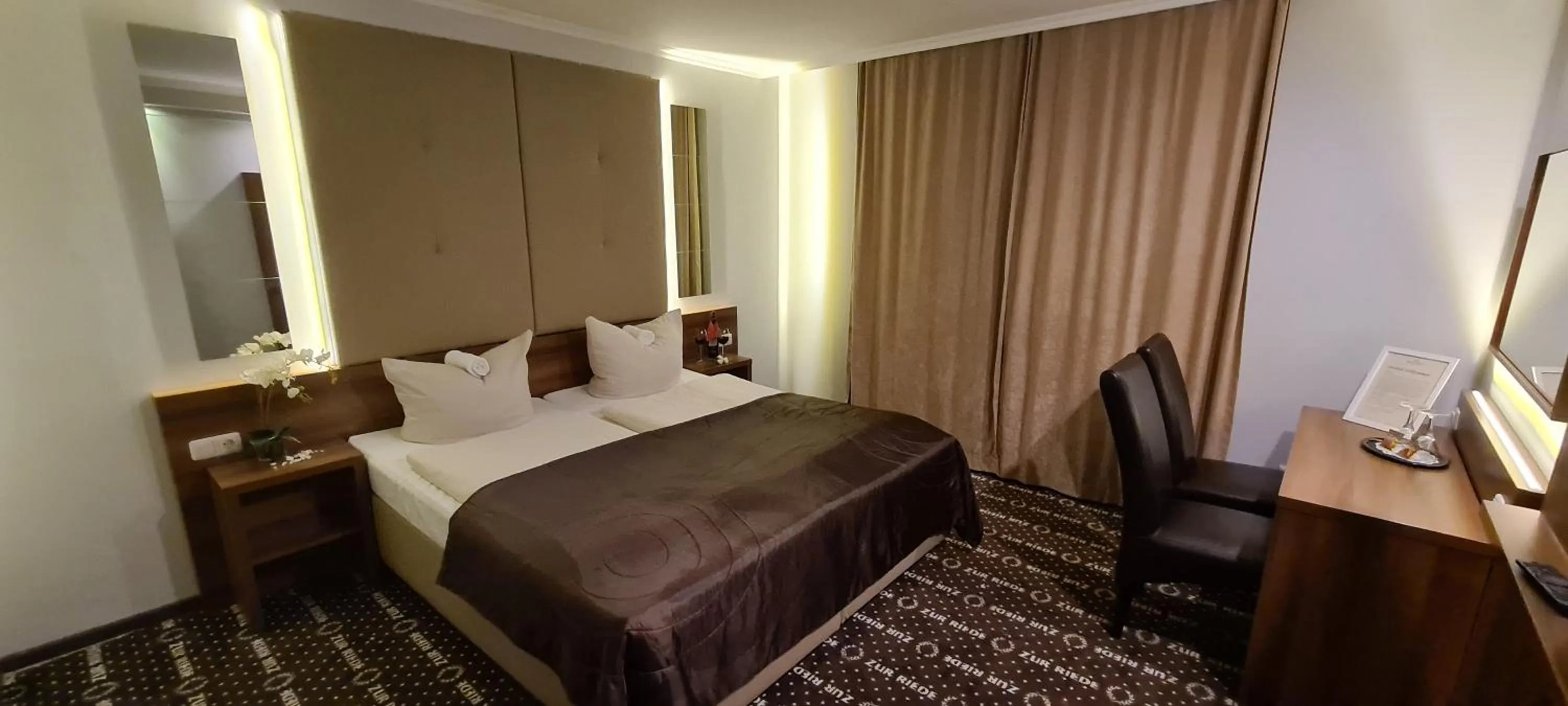 Bed in Hotel zur Riede bei Bremen