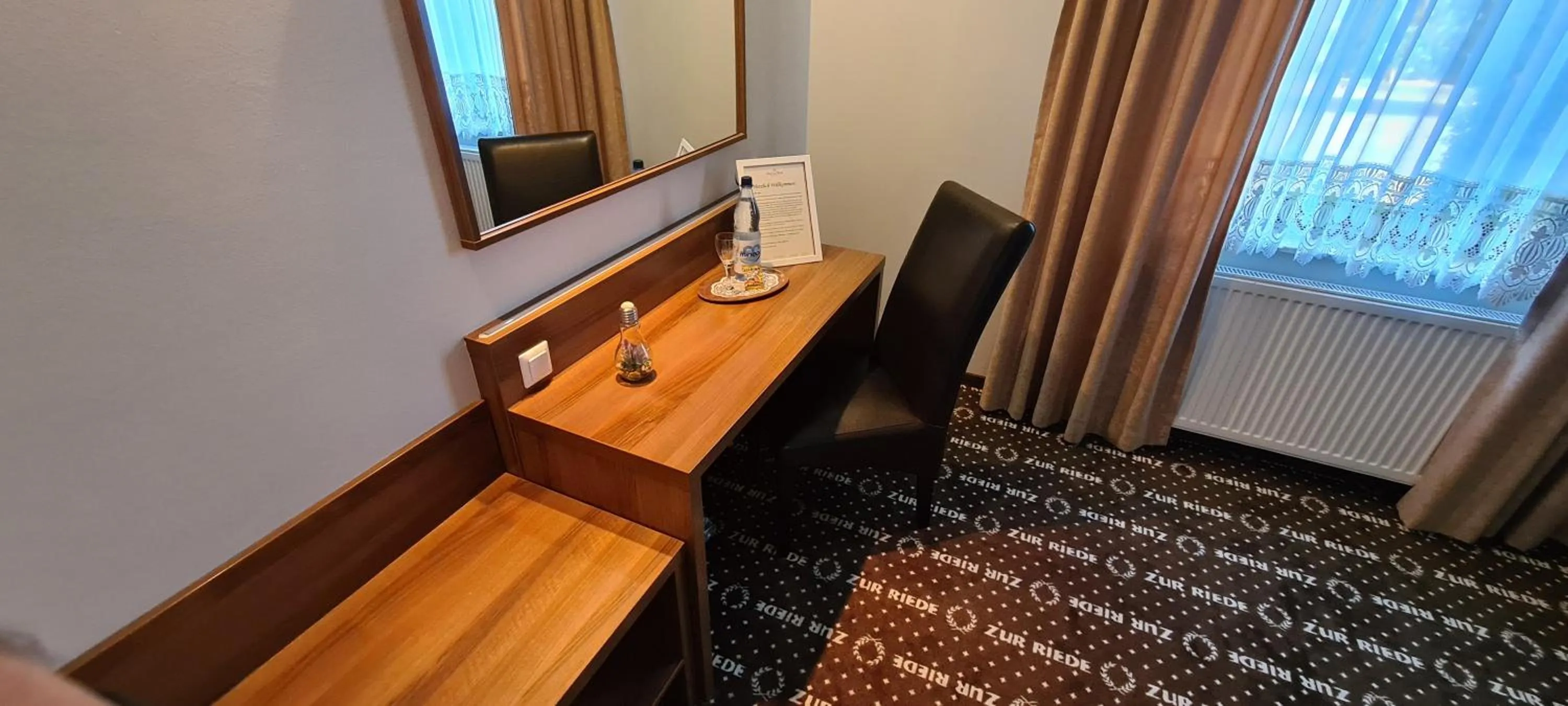 Bed in Hotel zur Riede bei Bremen