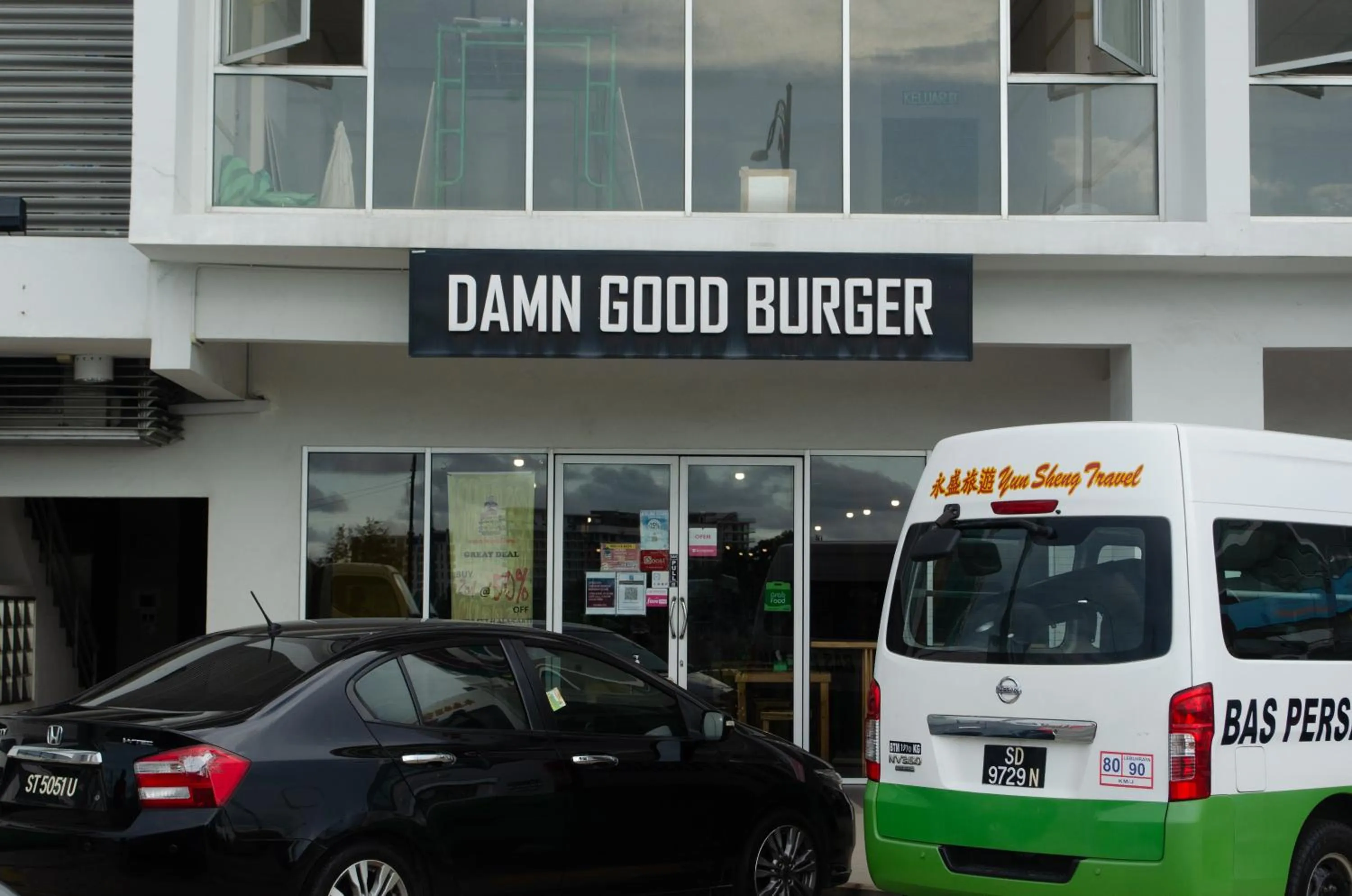 Food and drinks in Aeropod Suites by Calvin