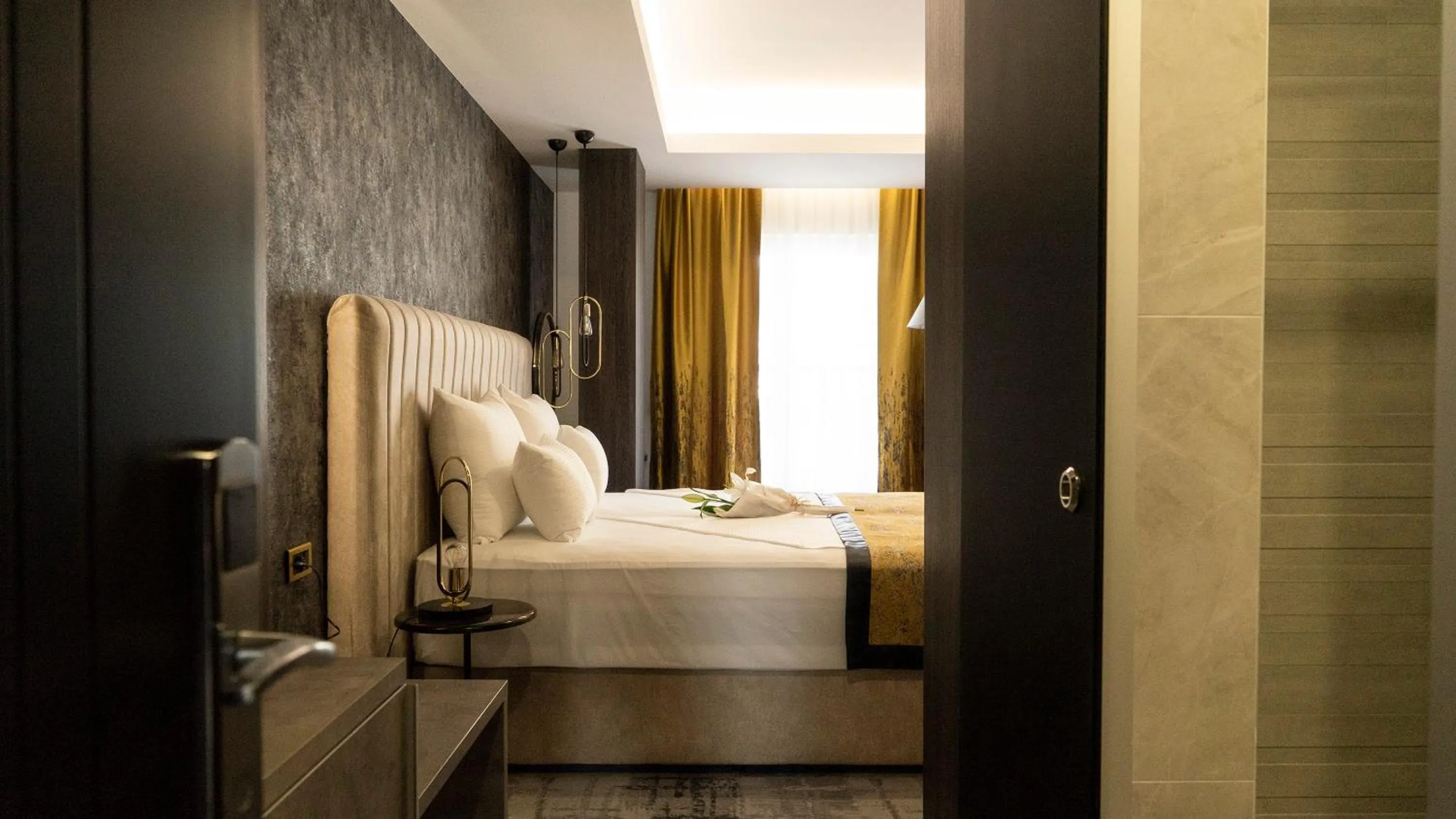 Photo of the whole room, Bed in Hotel Pasha