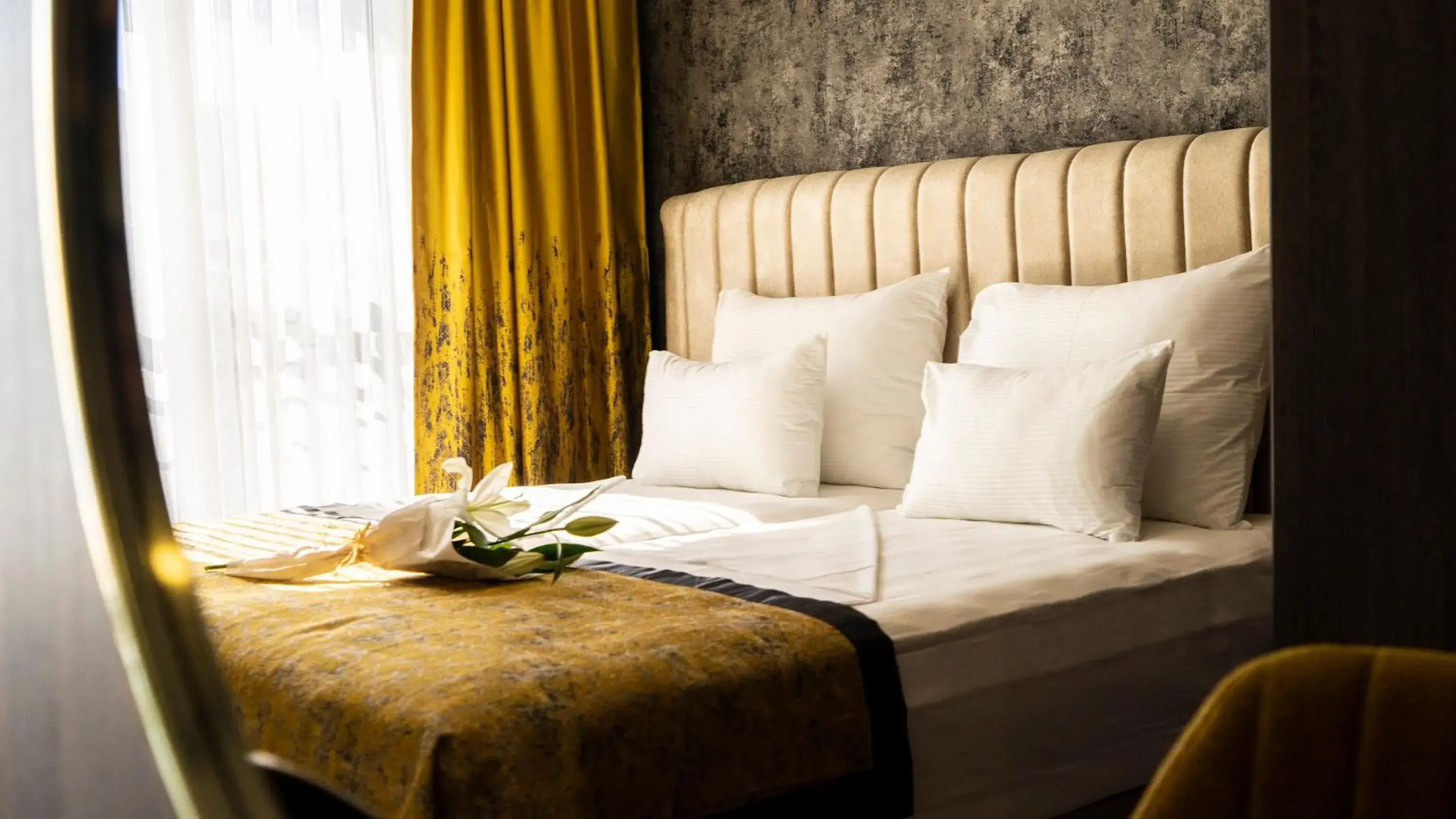 Deluxe Double Room with Balcony - single occupancy in Hotel Pasha Deluxe Double Room with Balcony - single occupancy in Hotel Pasha