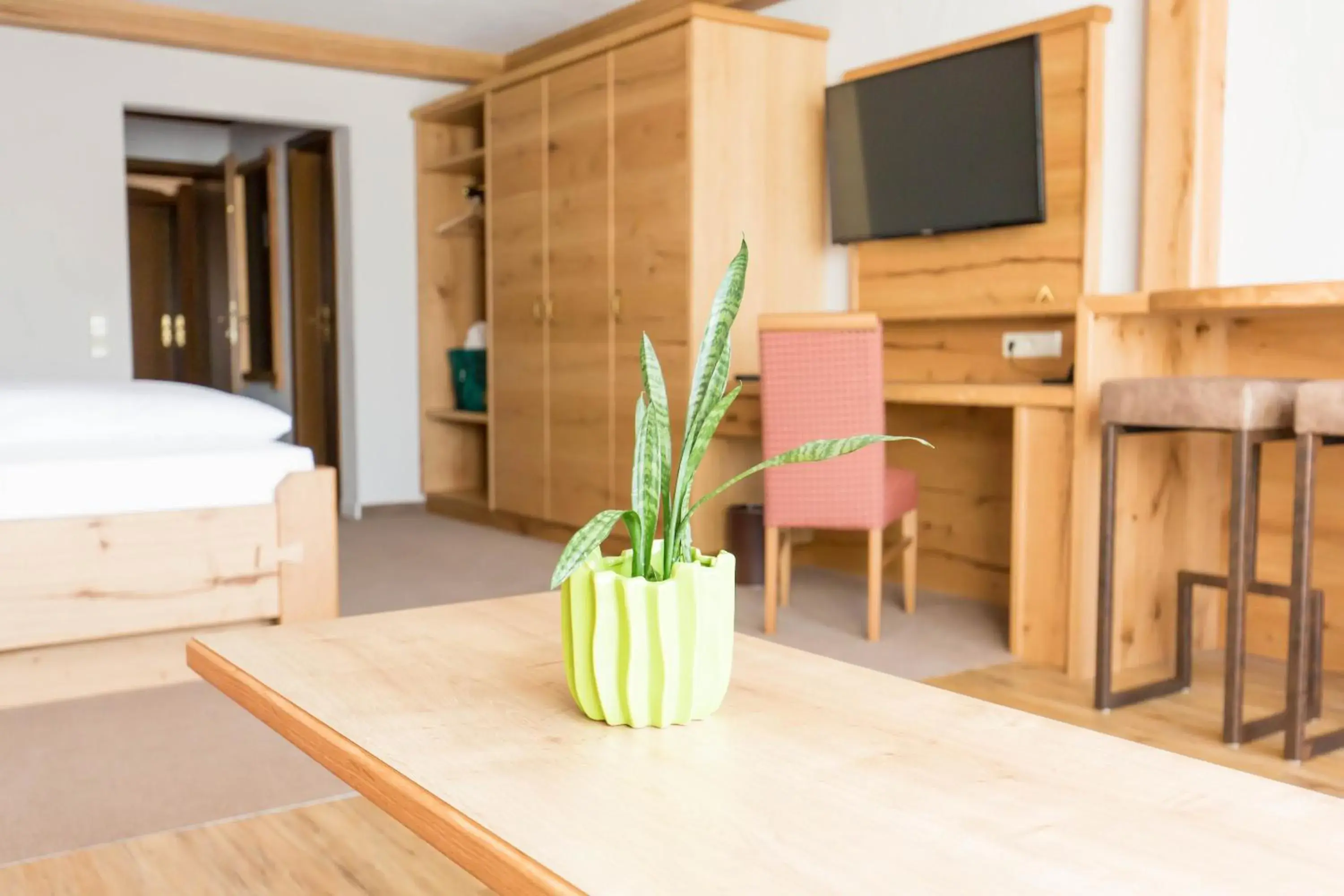 1-room Junior Suite with terrace - single occupancy in Hotel Gerbe 1-room Junior Suite with terrace - single occupancy in Hotel Gerbe