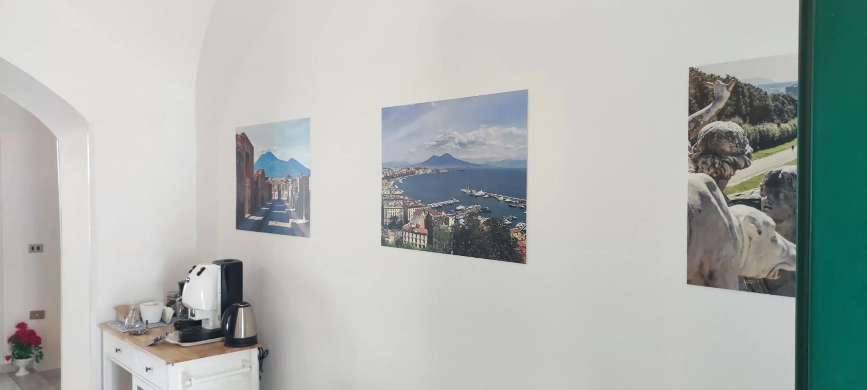 Seating area in Il Cortile