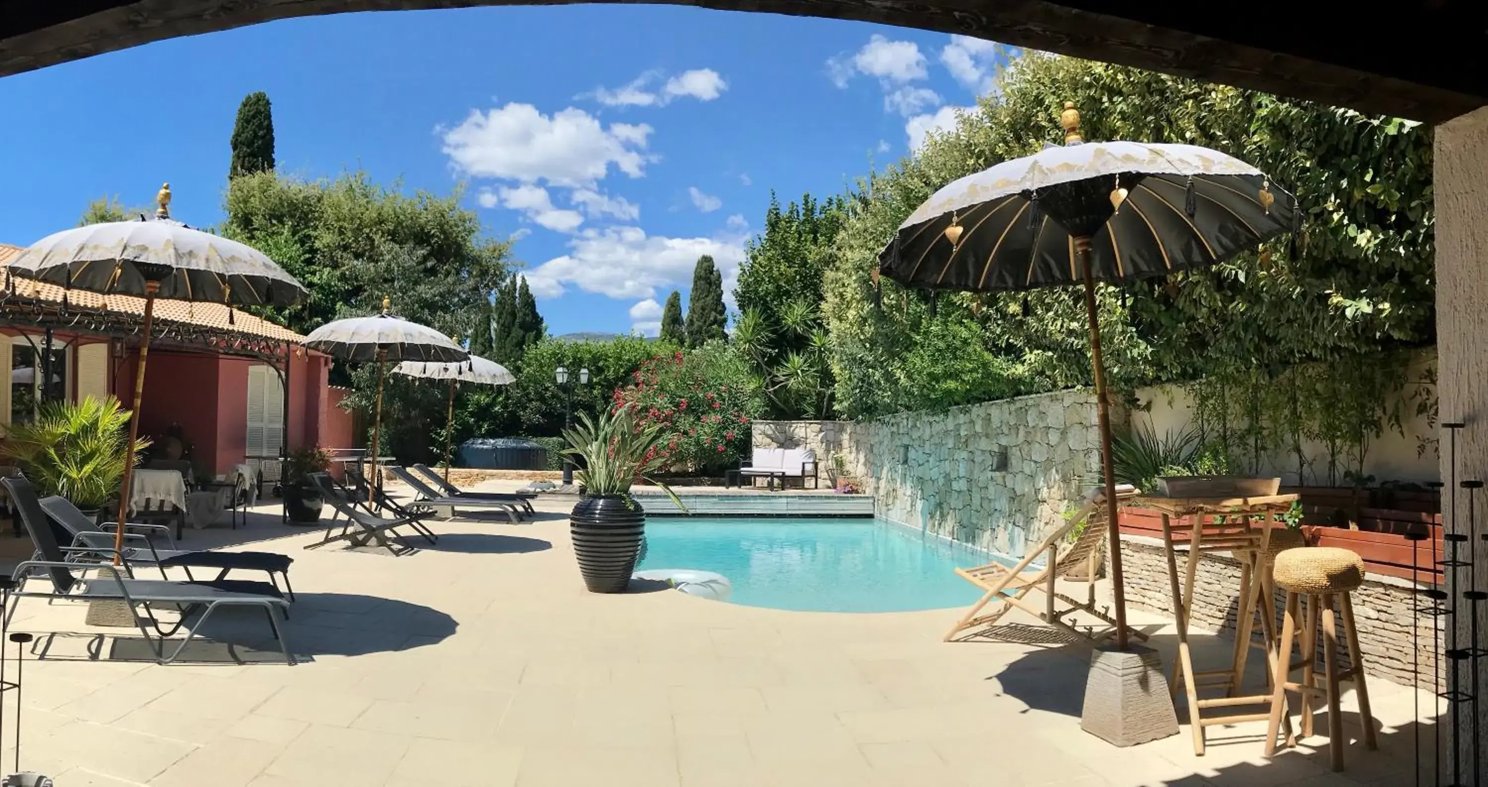 VILLA MATHIS VILLA MATHIS