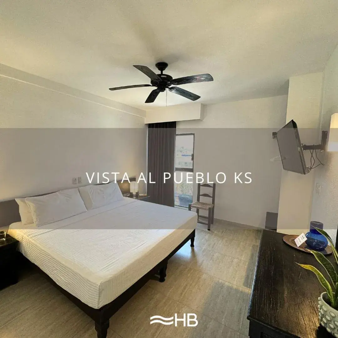 Economy Double Room in Hotel Barra de Navidad Economy Double Room in Hotel Barra de Navidad