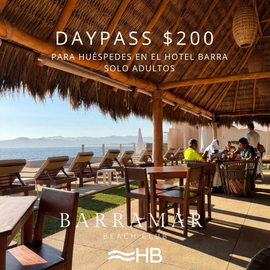 Hotel Barra de Navidad