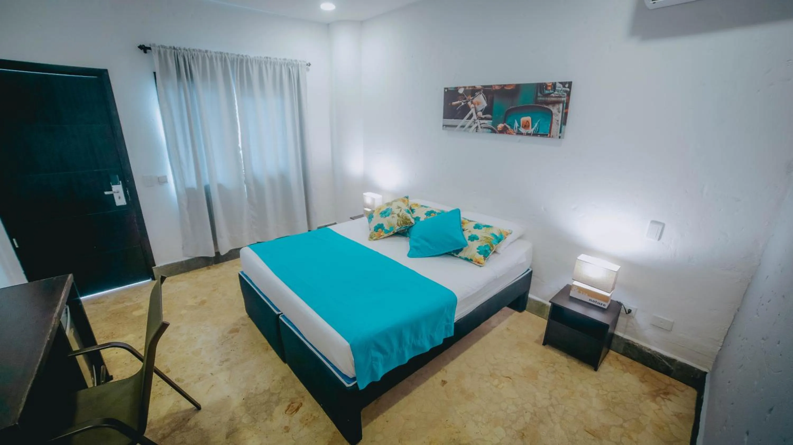 Double Room in La Ardilla de Santa Fe by Bernalo Hotels