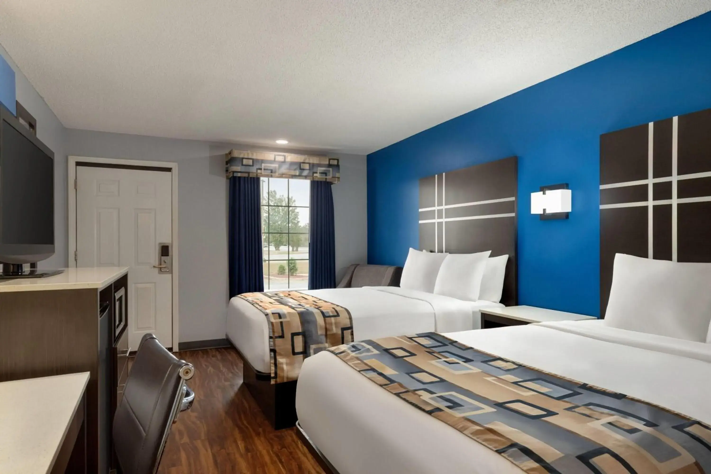 Photo of the whole room, Bed in Baymont by Wyndham Albany at Albany Mall Photo of the whole room, Bed in Baymont by Wyndham Albany at Albany Mall