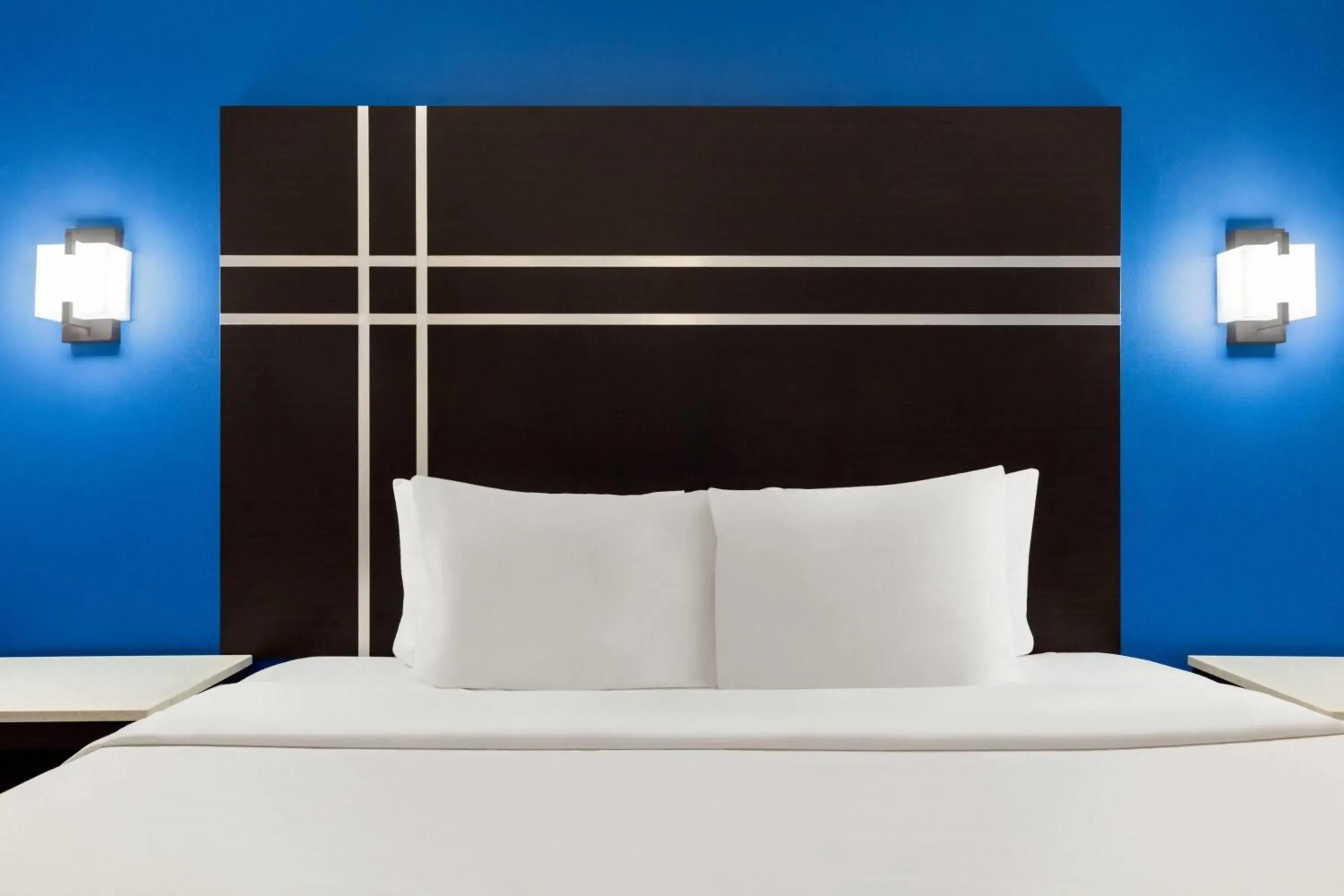 Photo of the whole room, Bed in Baymont by Wyndham Albany at Albany Mall Photo of the whole room, Bed in Baymont by Wyndham Albany at Albany Mall