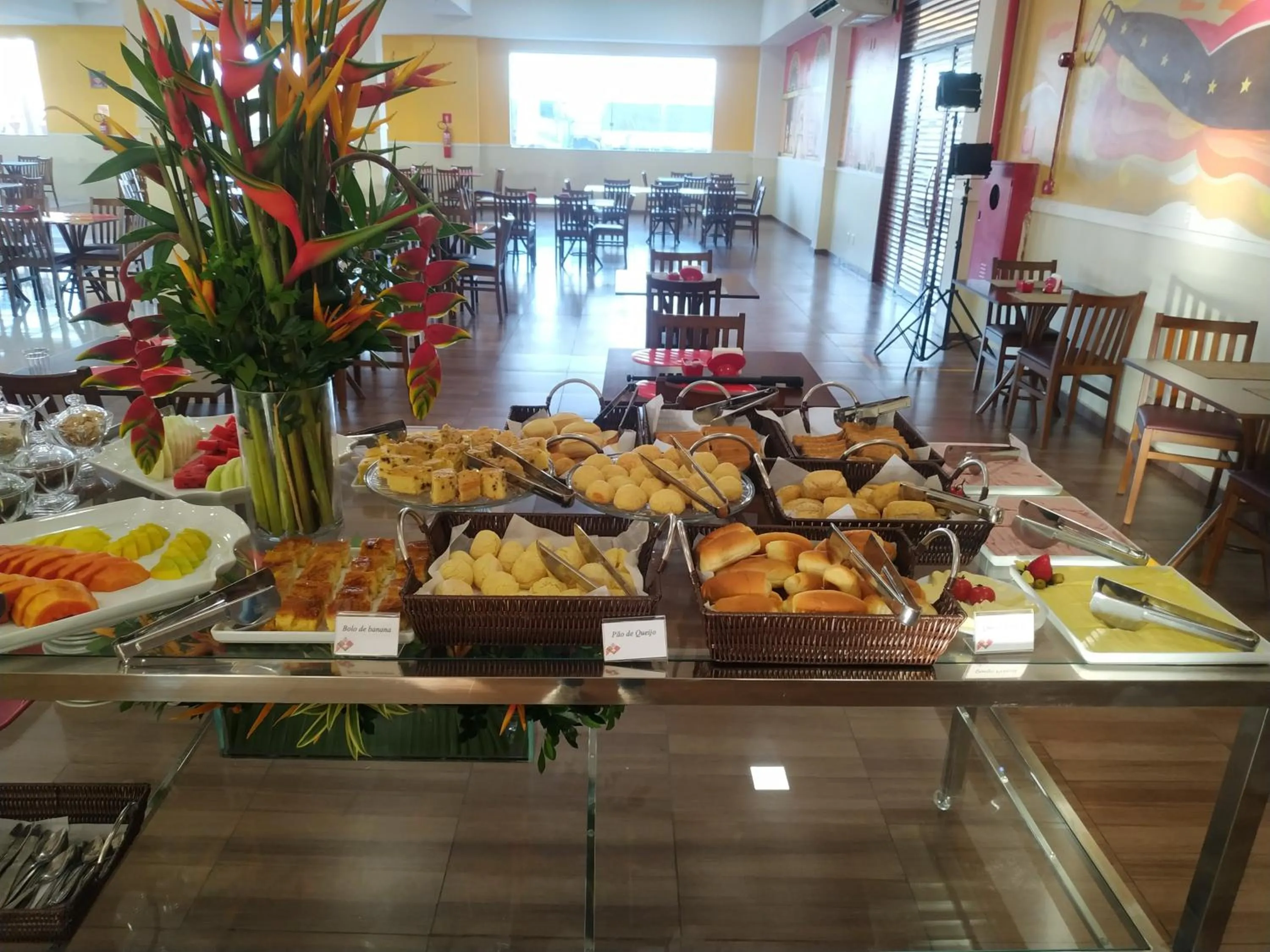 Breakfast in Valen Porto Hotel São Luís