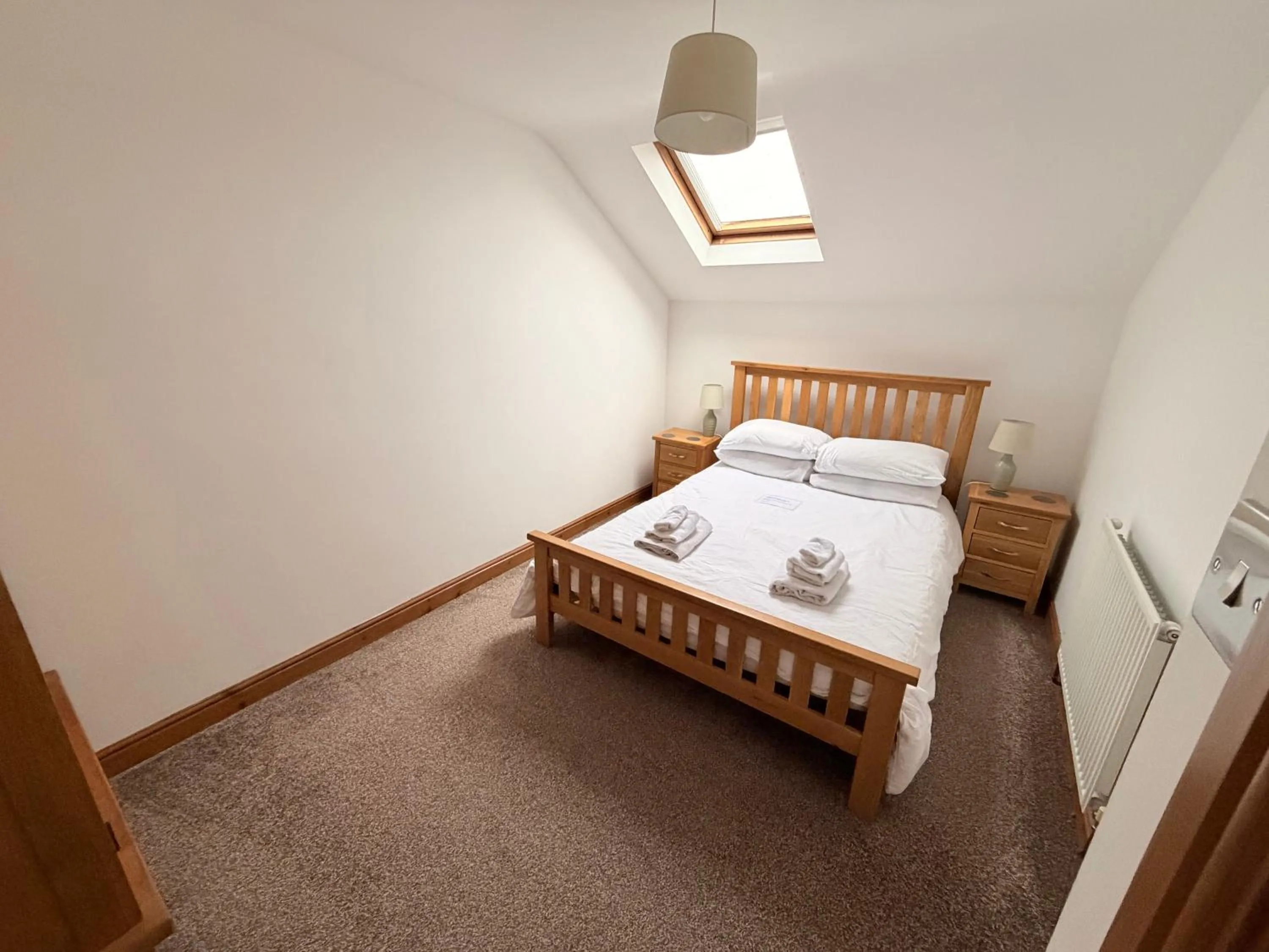 Bed in The Haven Keswick - Spacious Central Apartment