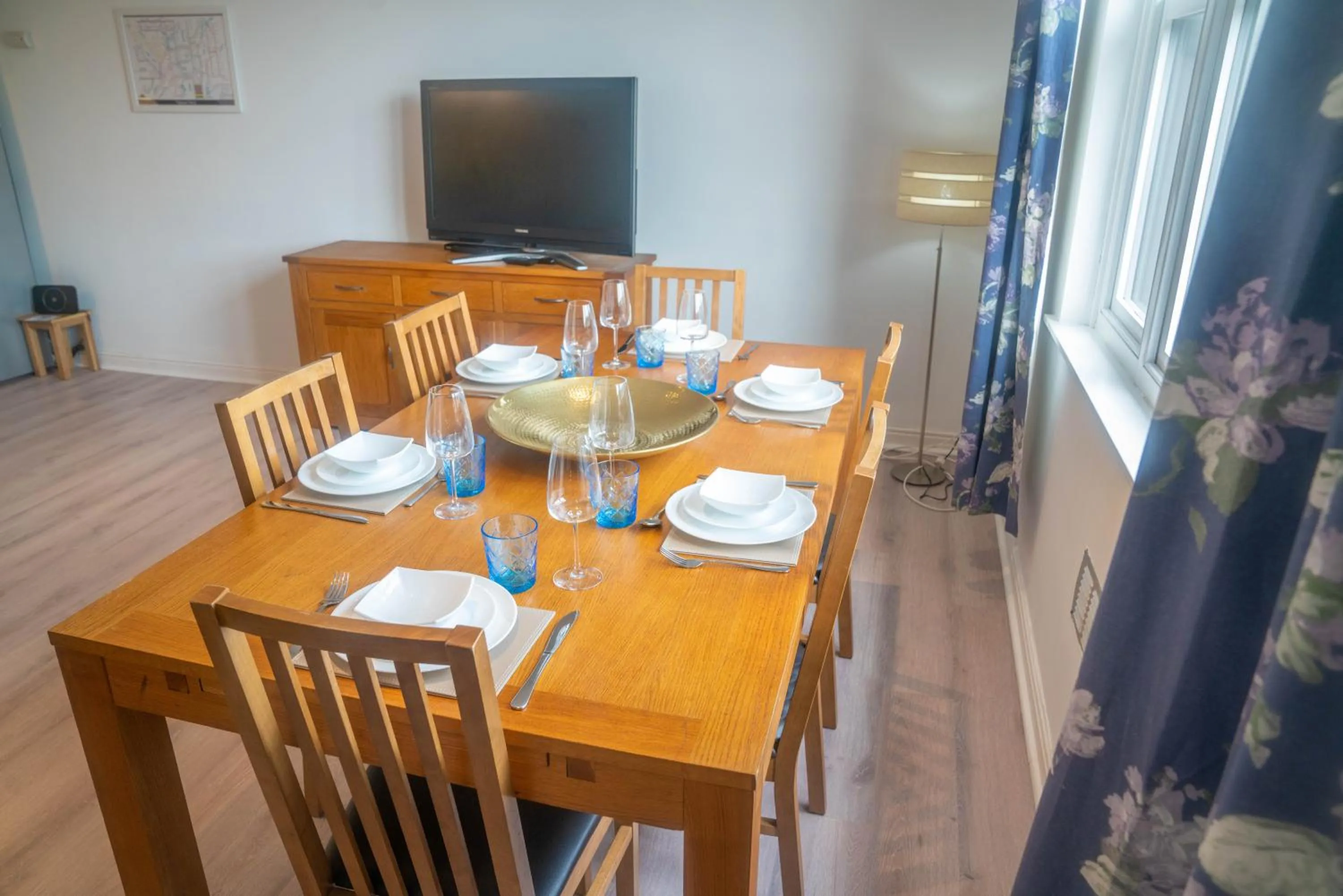 TV and multimedia in The Haven Keswick - Spacious Central Apartment