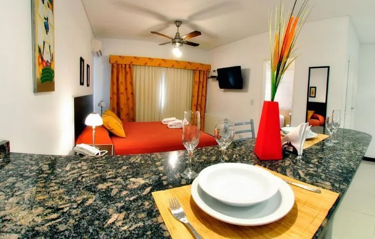 Dining area in Pilar Apart Hotel