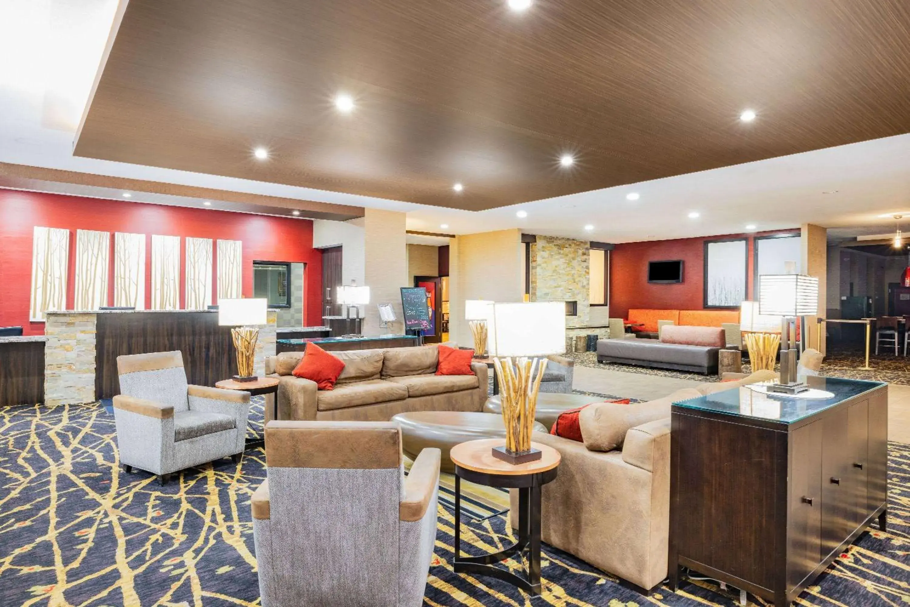 Lobby or reception in Ramada by Wyndham Grand Forks Lobby or reception in Ramada by Wyndham Grand Forks