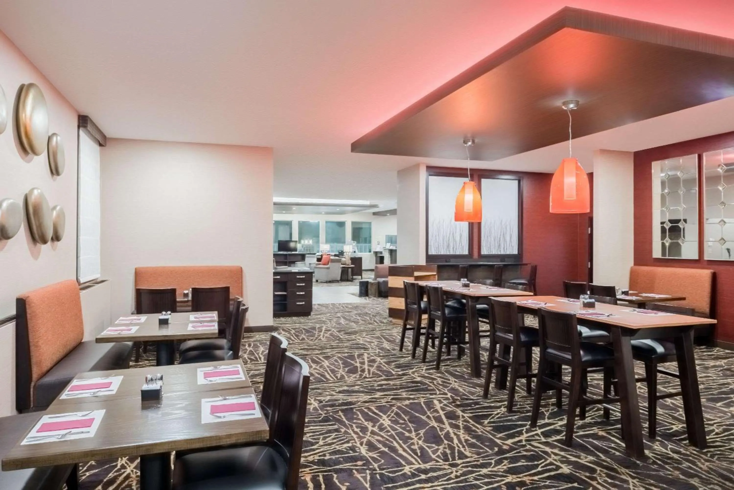 Restaurant/places to eat in Ramada by Wyndham Grand Forks