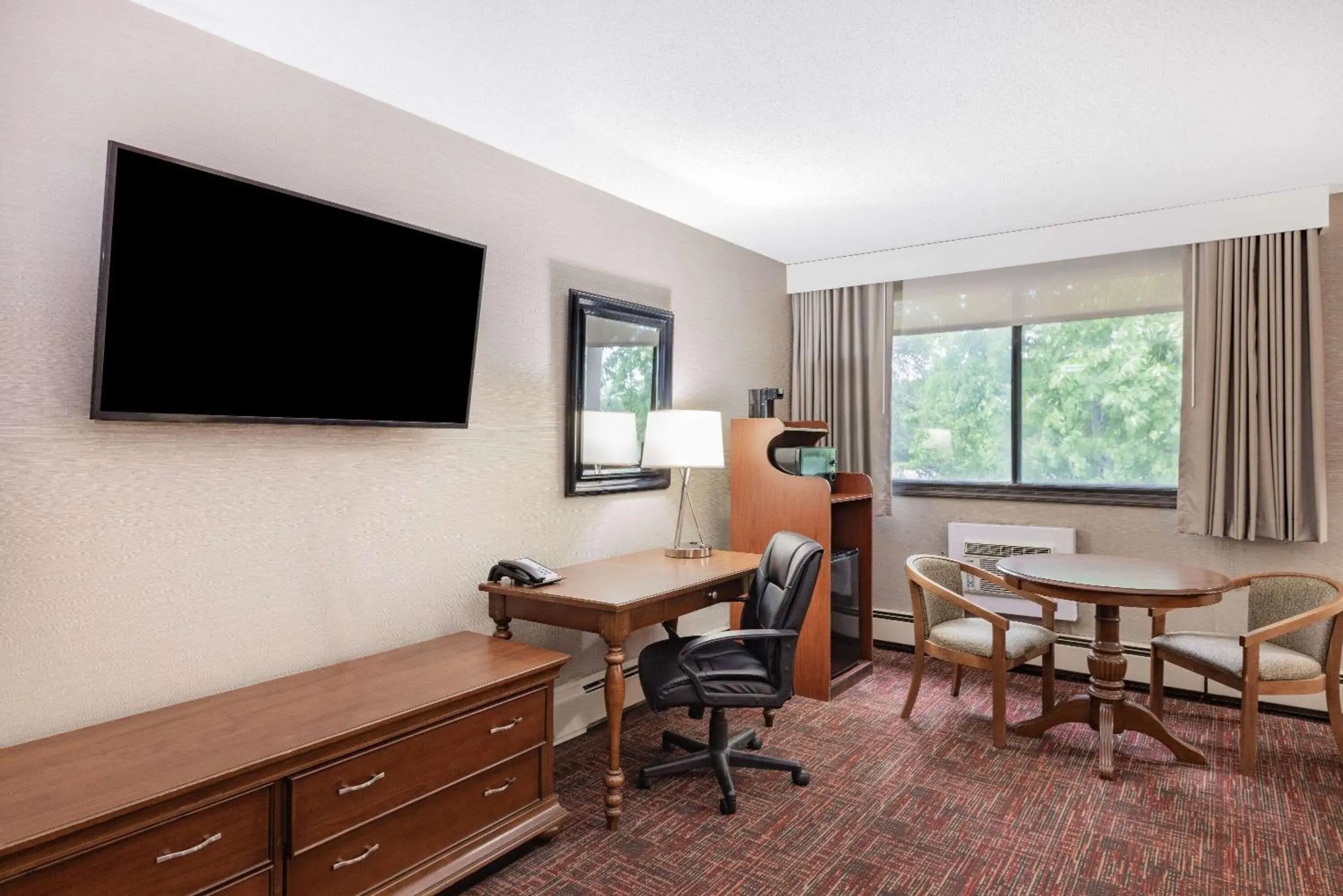 Photo of the whole room in Ramada by Wyndham Grand Forks Photo of the whole room in Ramada by Wyndham Grand Forks