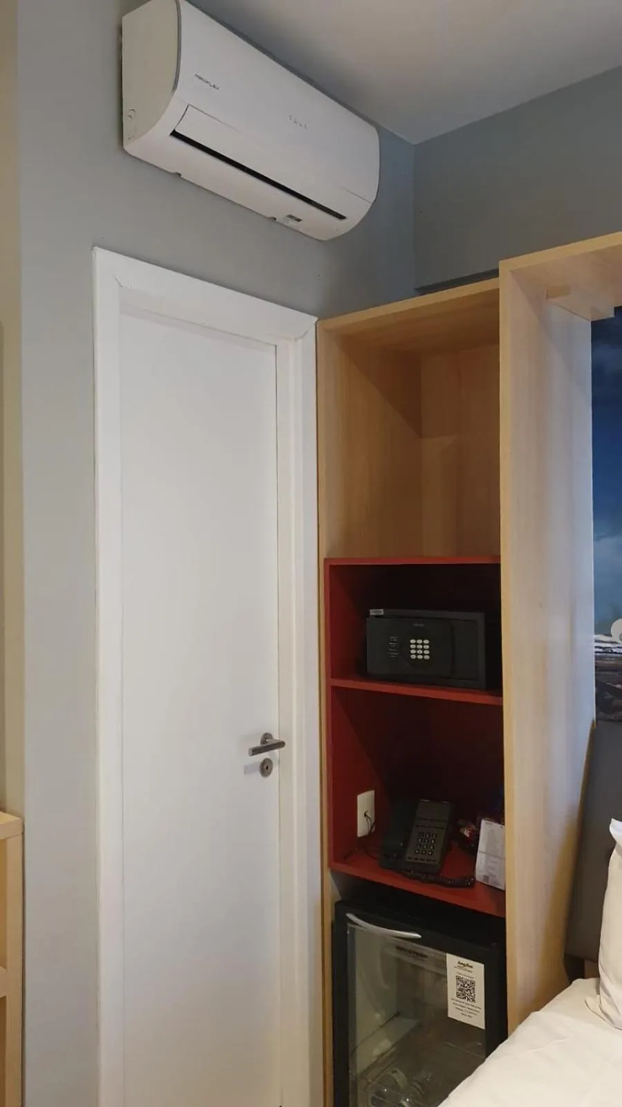 Bedroom, Bed in Astron Suítes Mondial Salvador by Nobile