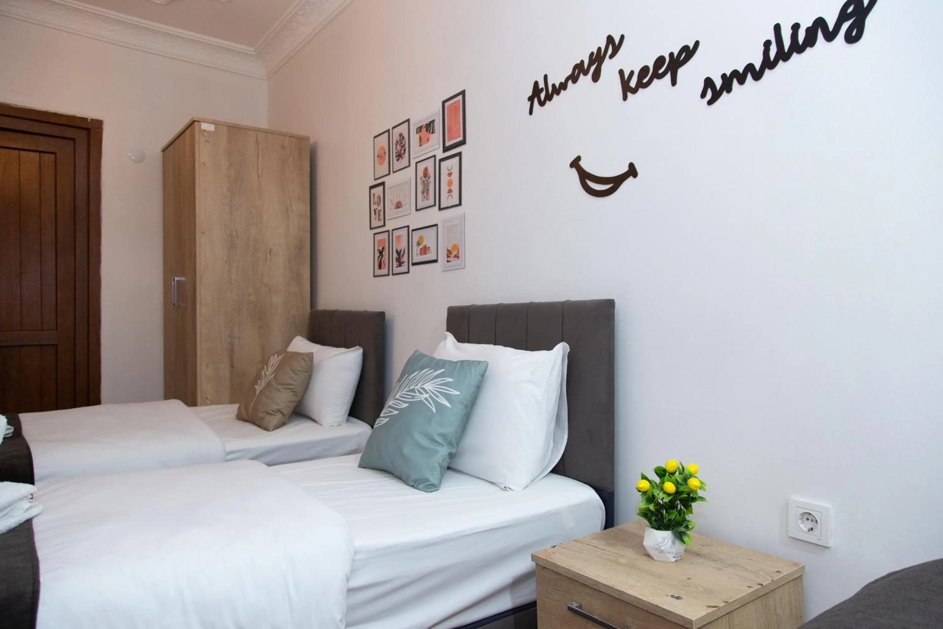 Bed in Kondoskali Hotel